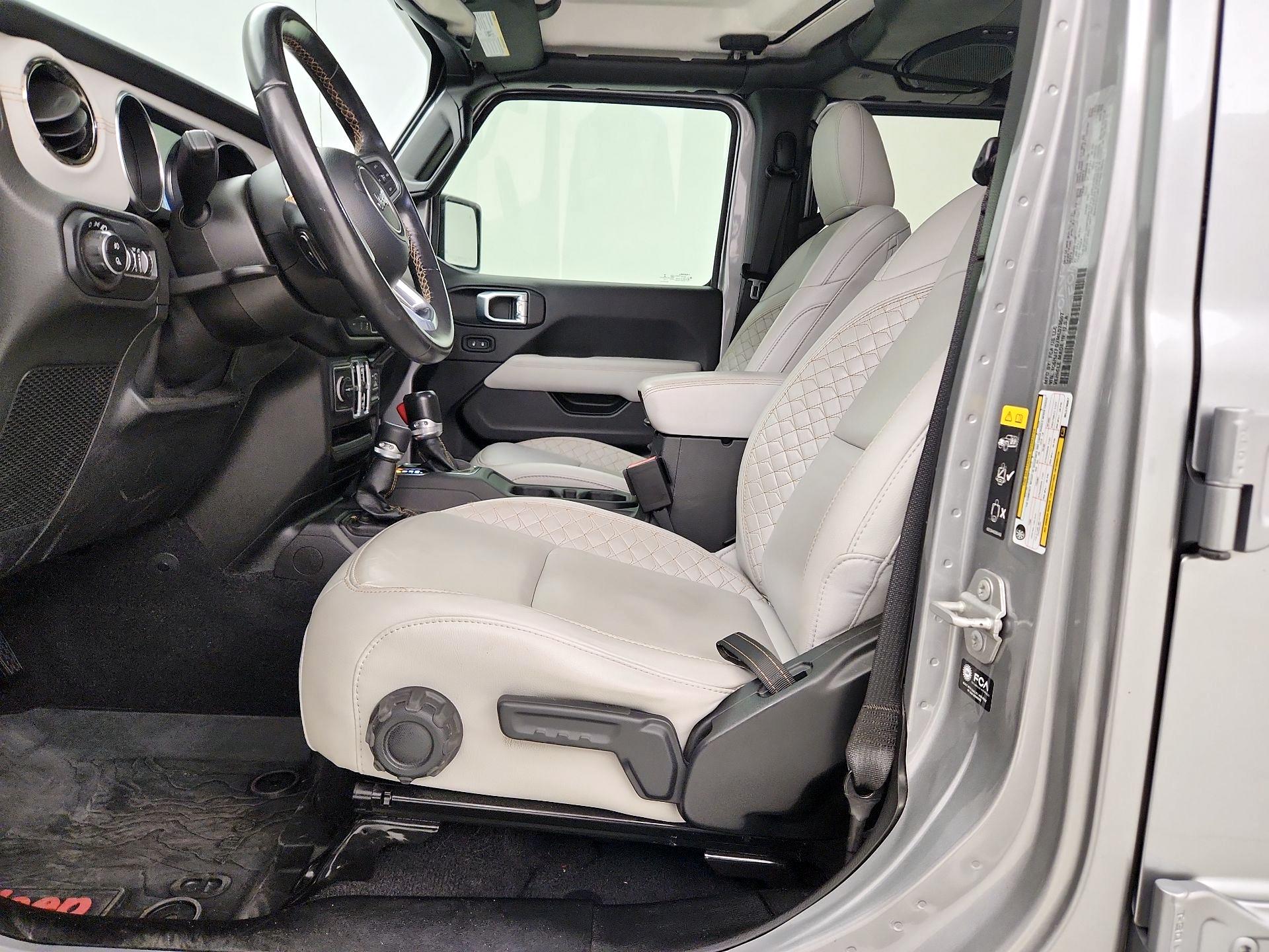 Thumbnail: 2021 Jeep Gladiator - 11