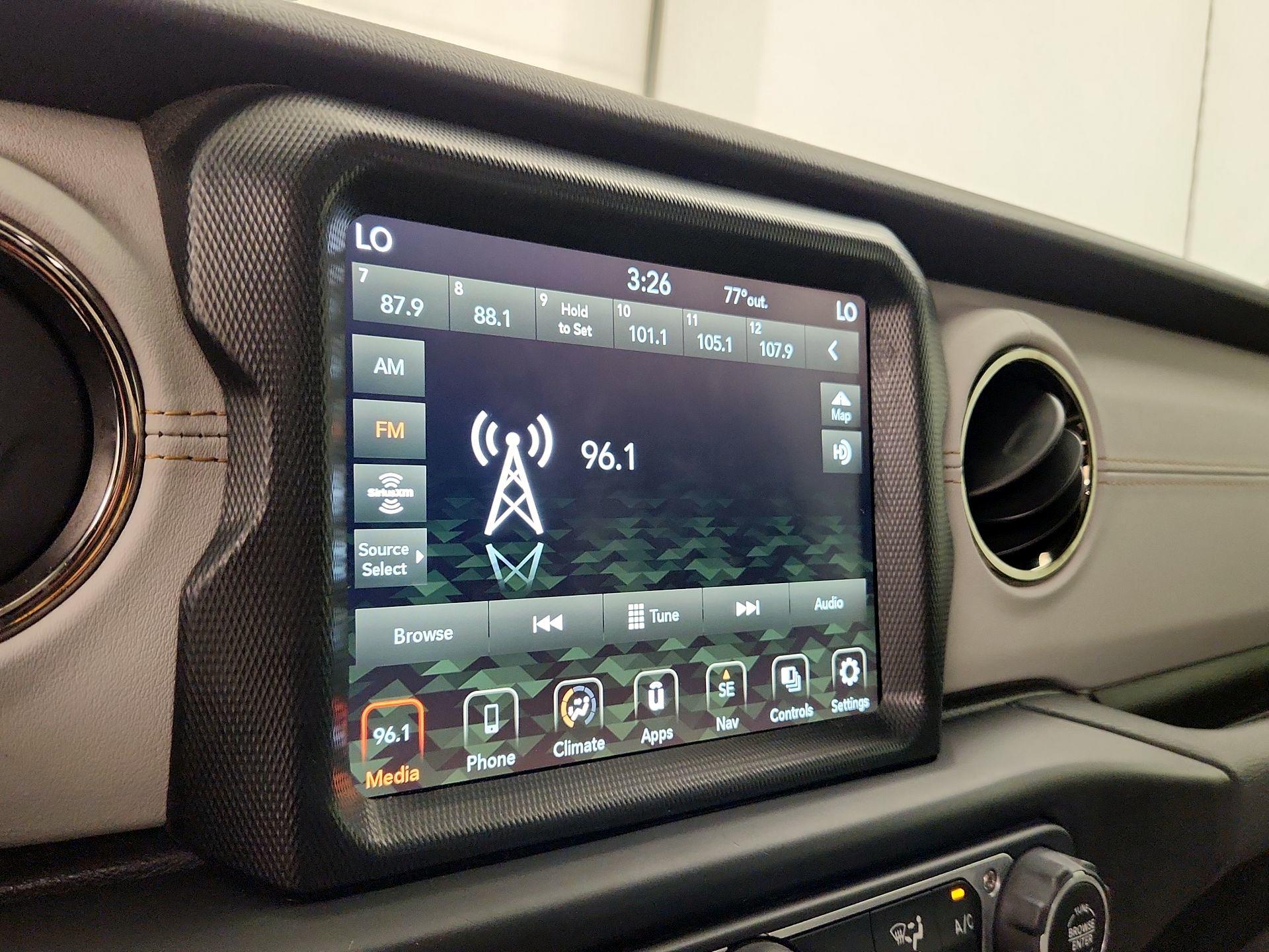 Thumbnail: 2021 Jeep Gladiator - 16