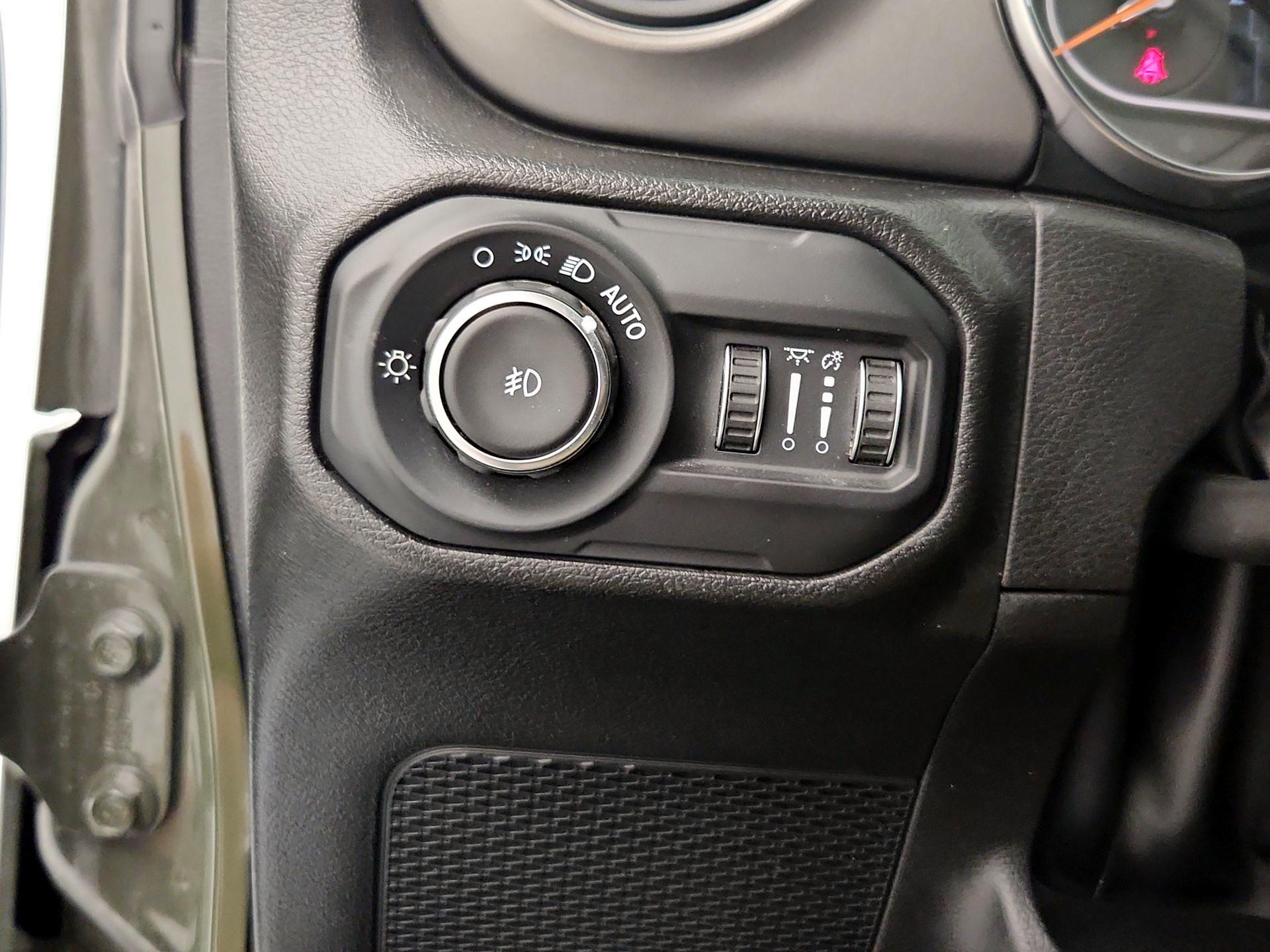 Thumbnail: 2022 Jeep Wrangler - 13