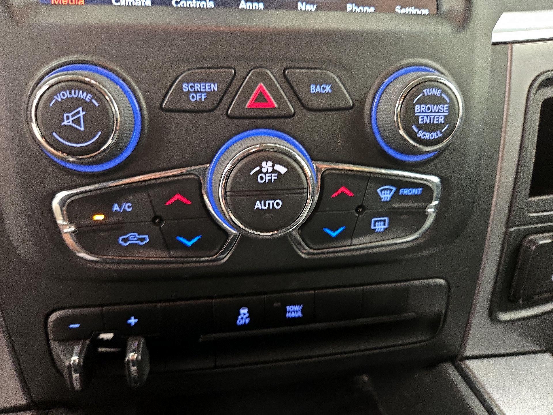 Thumbnail: 2023 RAM 1500 Classic - 17