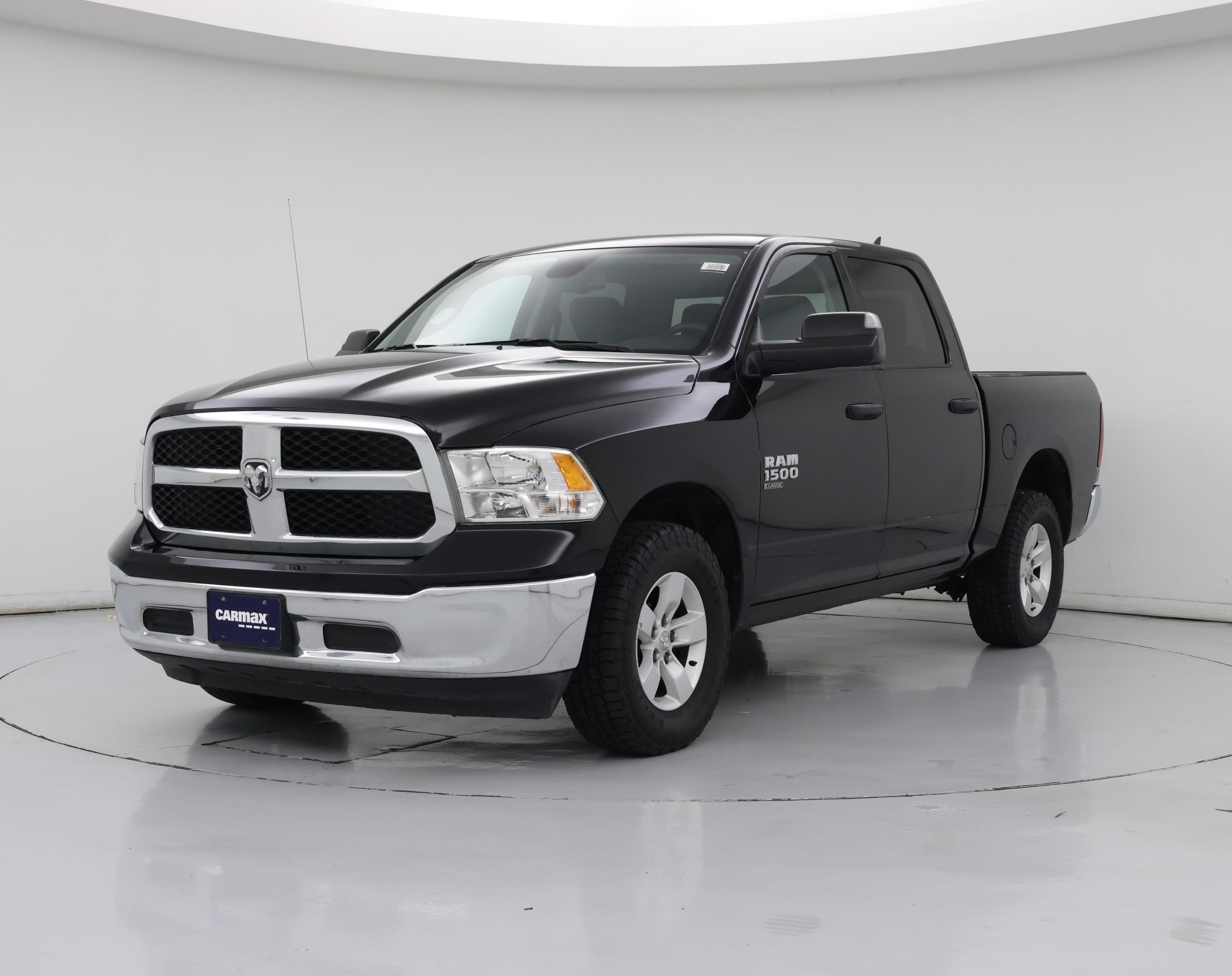 Thumbnail: 2023 RAM 1500 Classic - 4