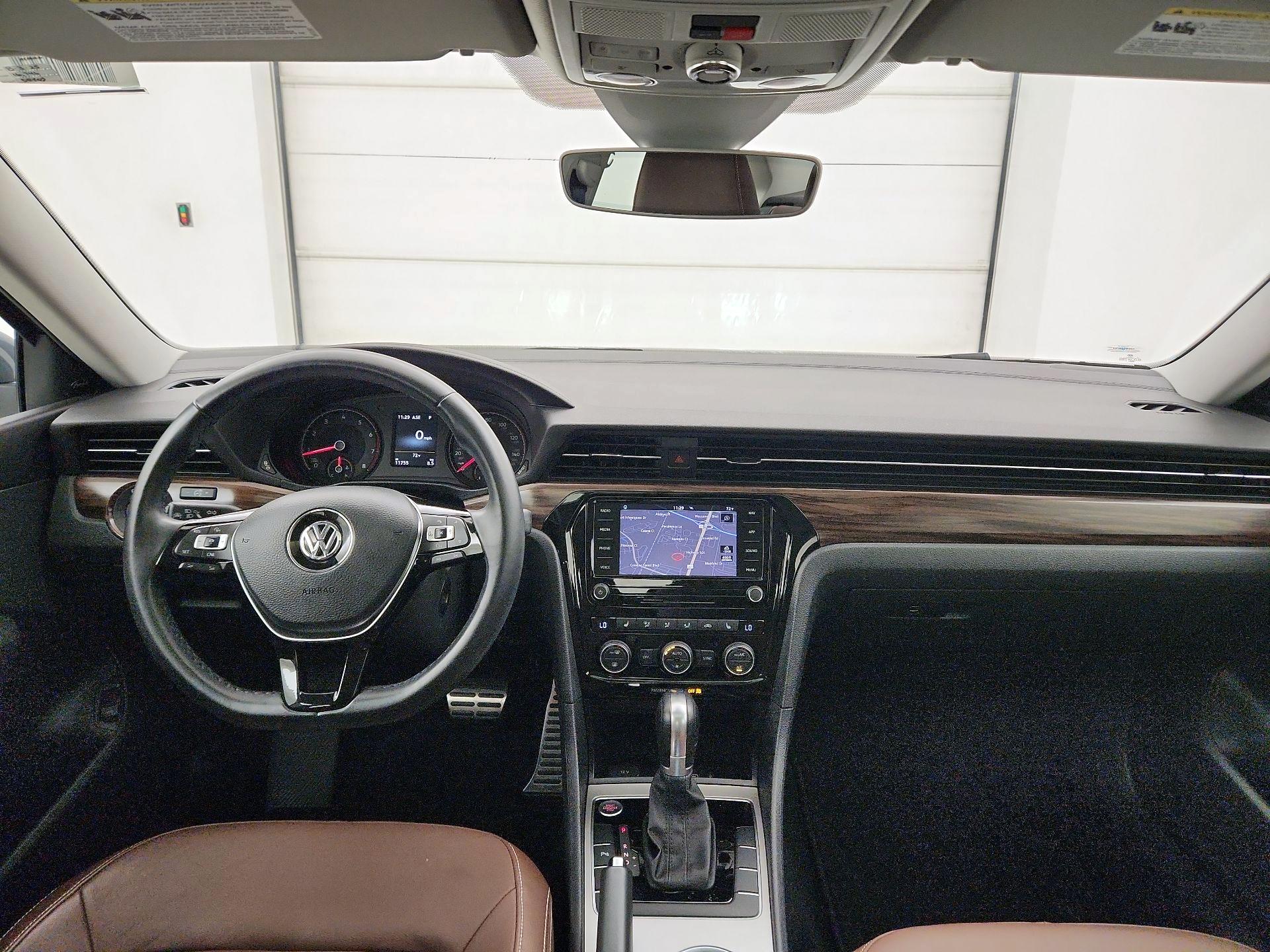 Thumbnail: 2020 Volkswagen Passat - 9