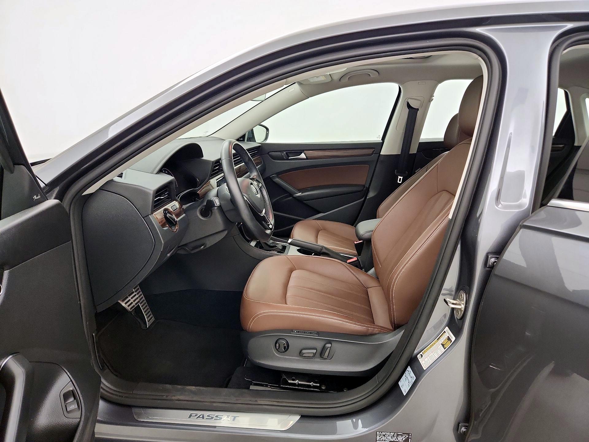 Thumbnail: 2020 Volkswagen Passat - 11