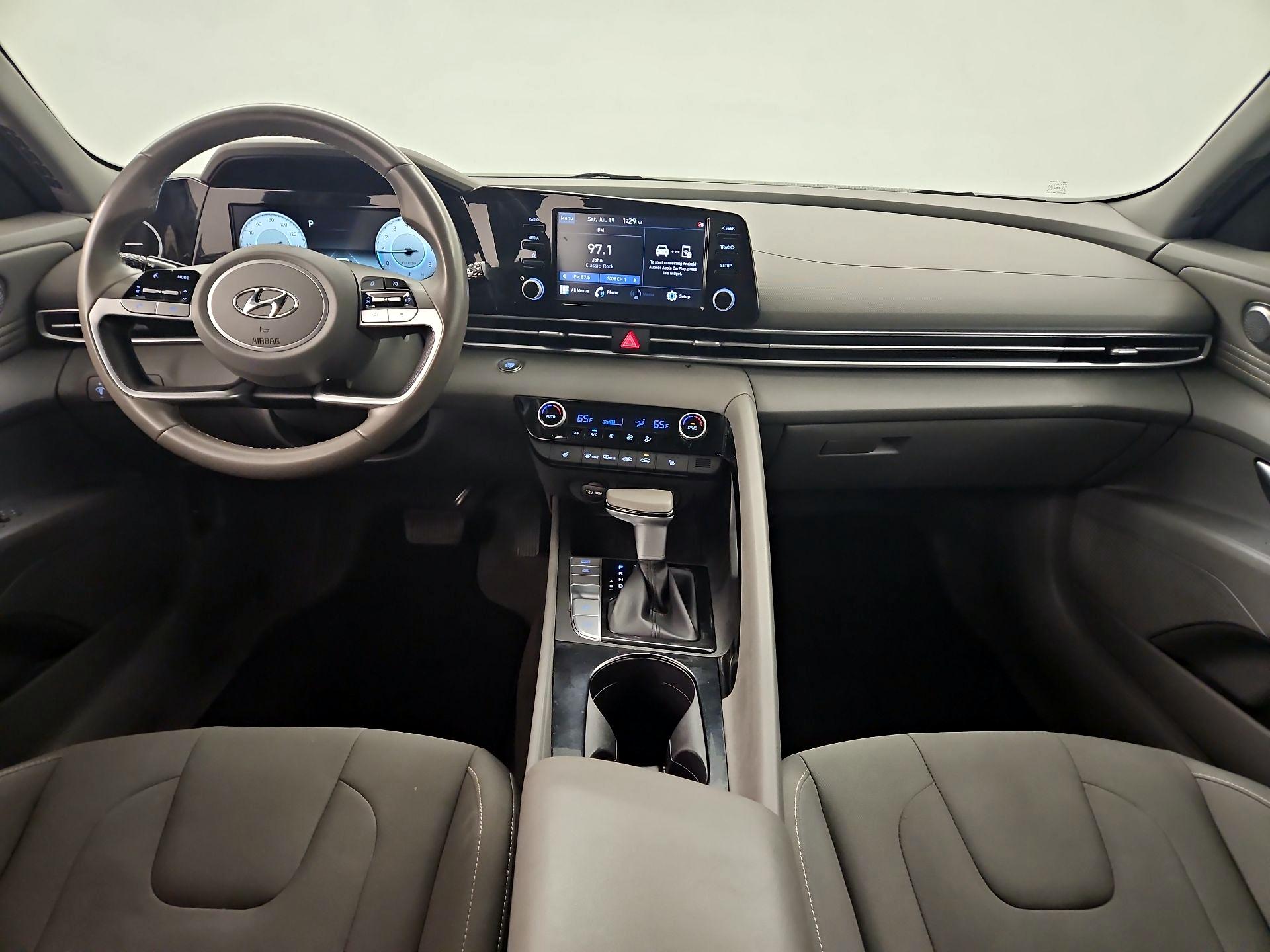 Thumbnail: 2021 Hyundai Elantra - 9