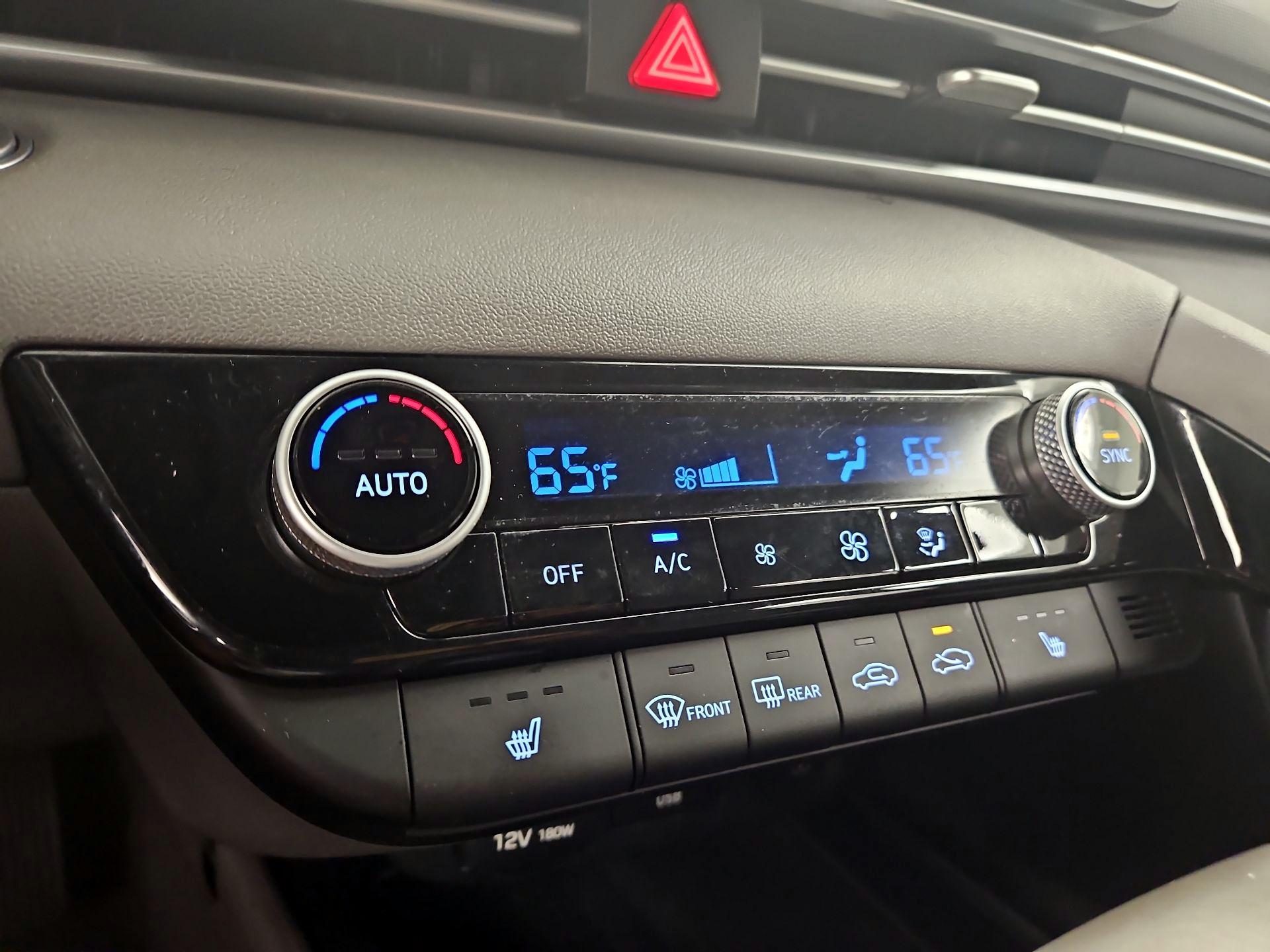 Thumbnail: 2021 Hyundai Elantra - 16