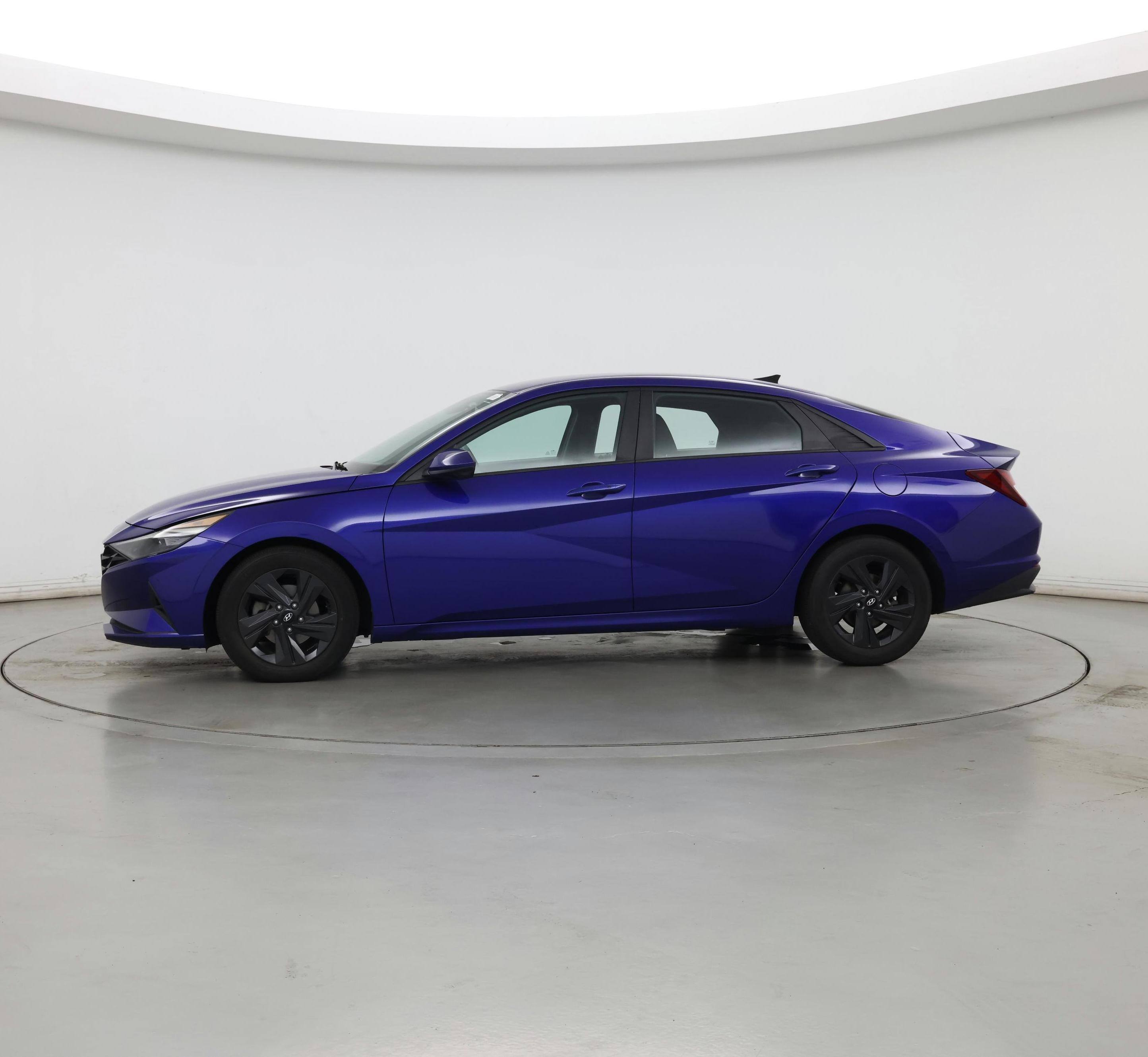 Thumbnail: 2021 Hyundai Elantra - 3