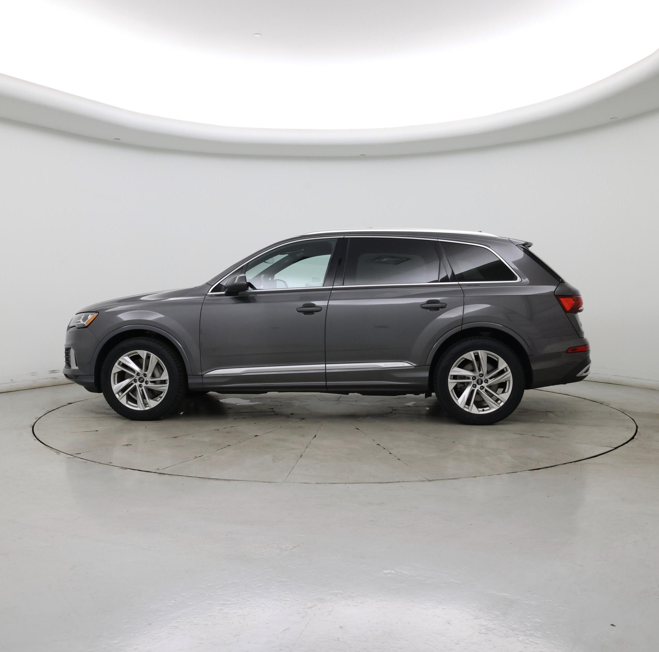Thumbnail: 2021 Audi Q7 - 3