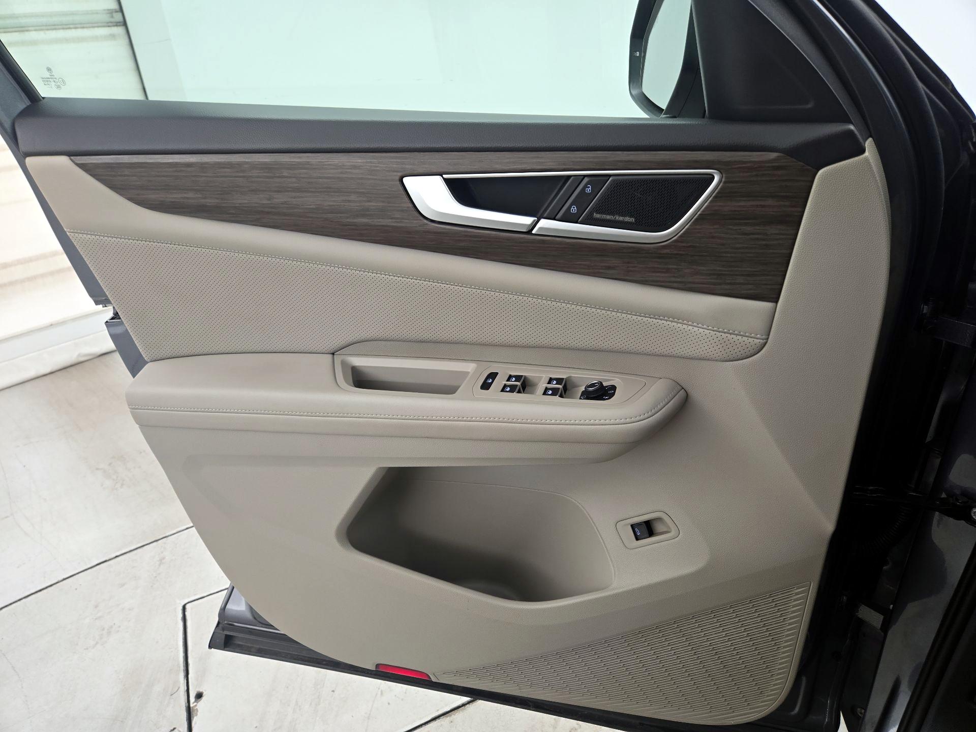 Thumbnail: 2024 Volkswagen Atlas - 12