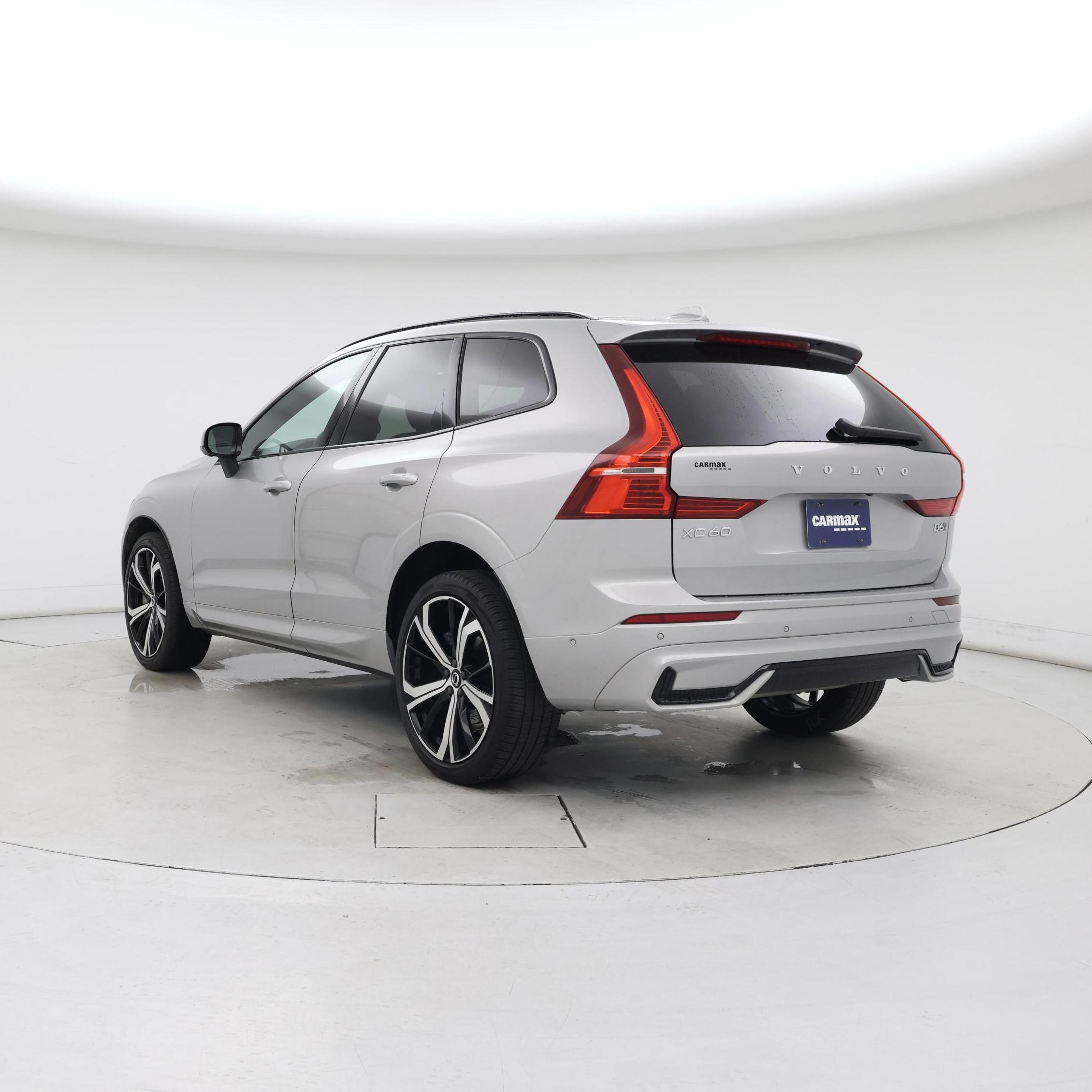 Thumbnail: 2022 Volvo XC60 - 2