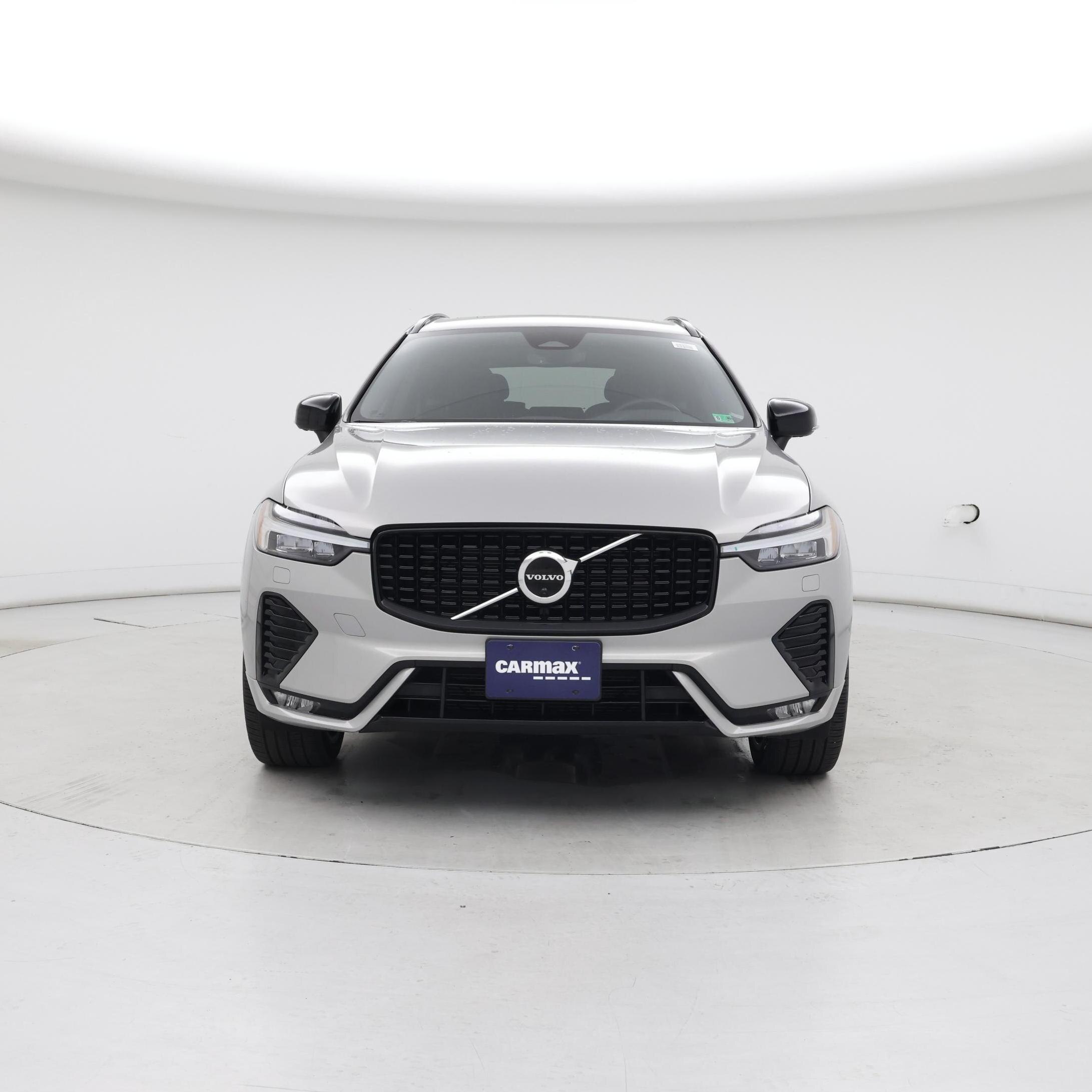 Thumbnail: 2022 Volvo XC60 - 5