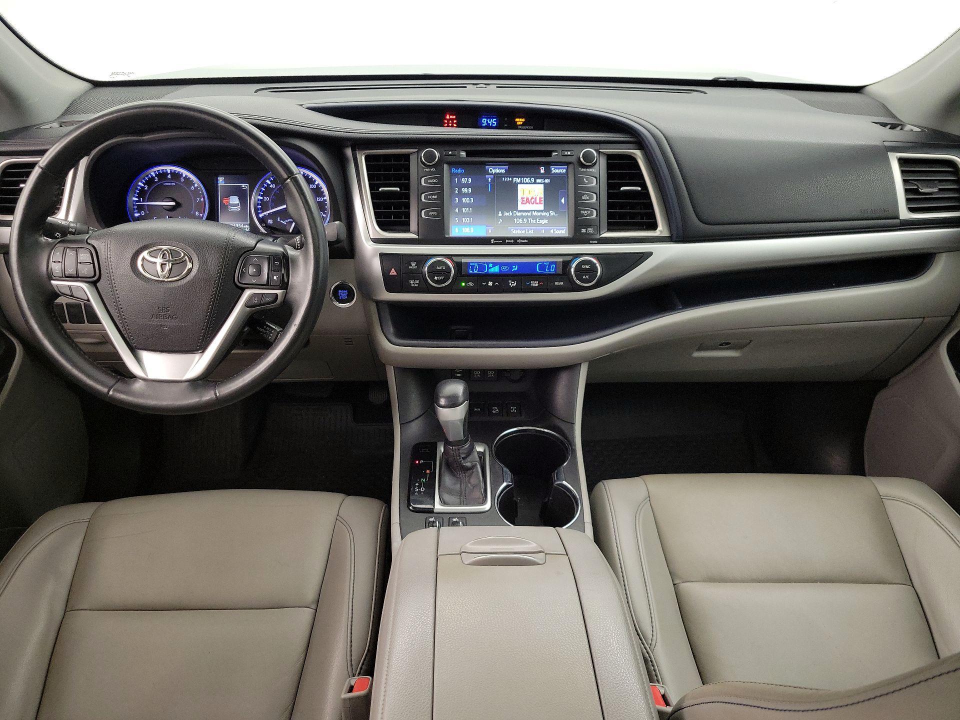 Thumbnail: 2019 Toyota Highlander - 9