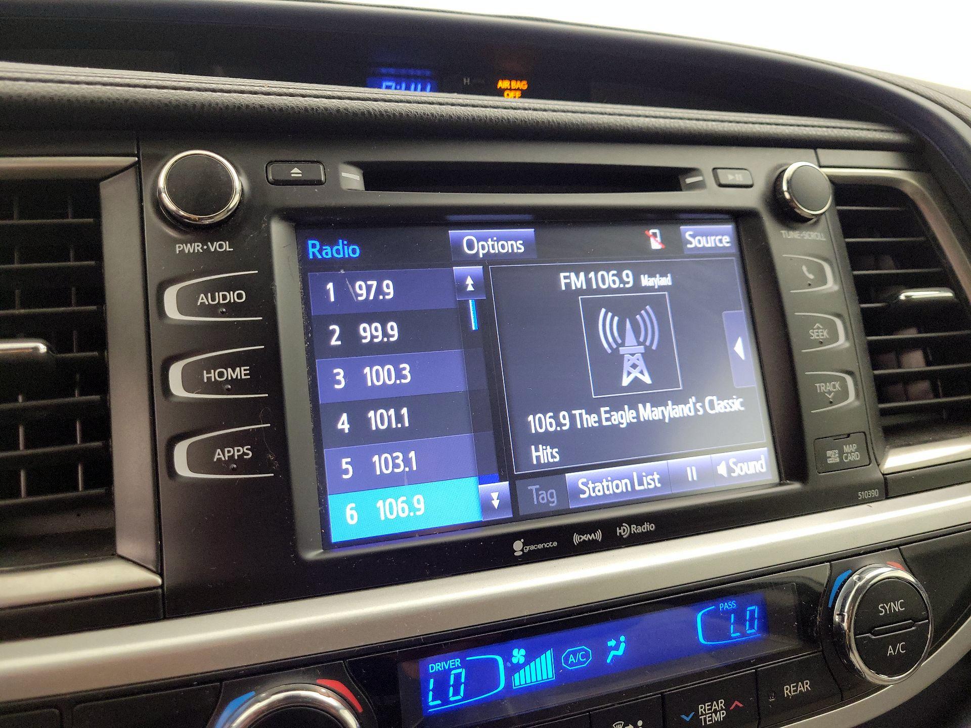Thumbnail: 2019 Toyota Highlander - 15