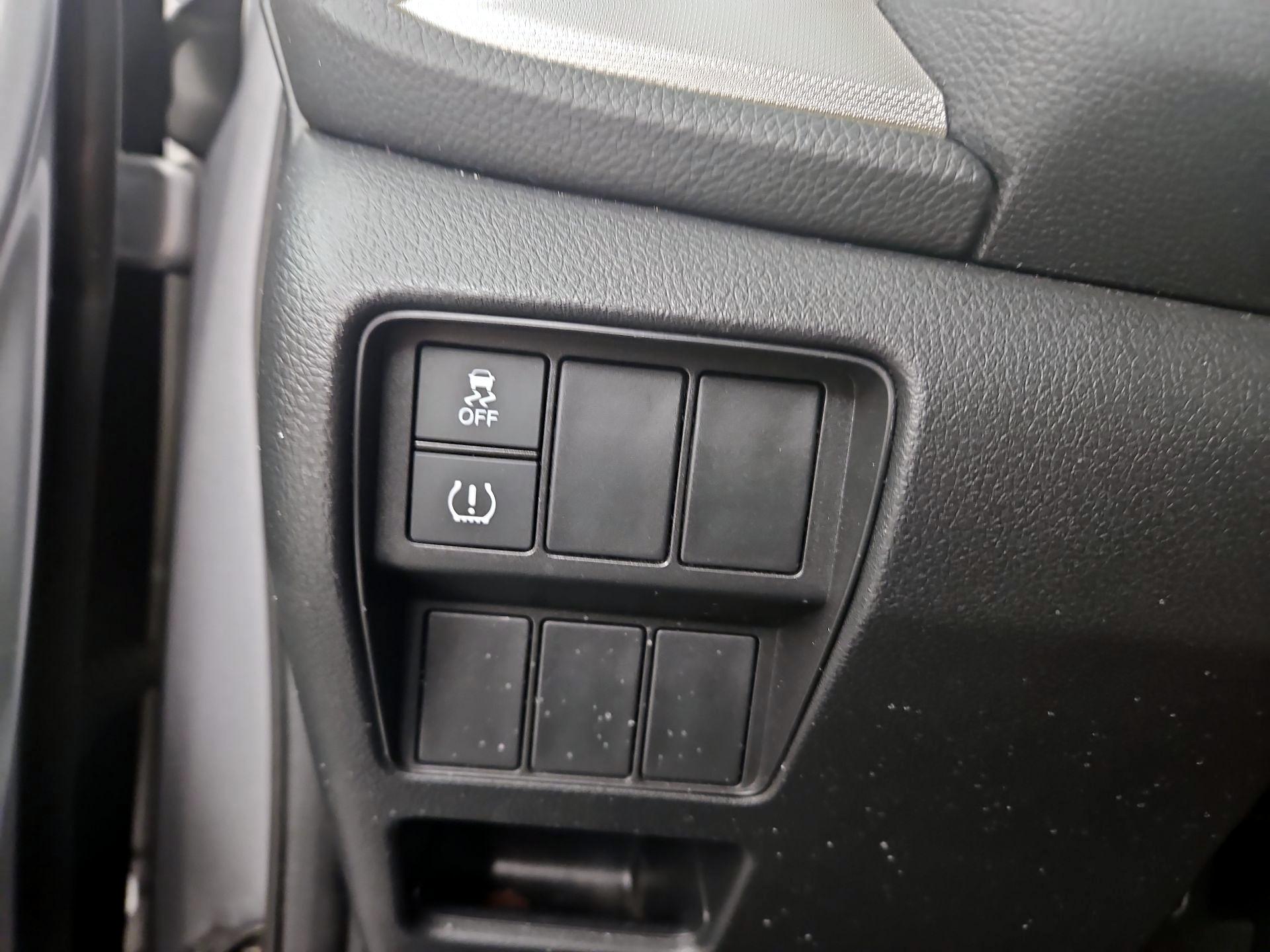 Thumbnail: 2017 Honda CR-V - 13