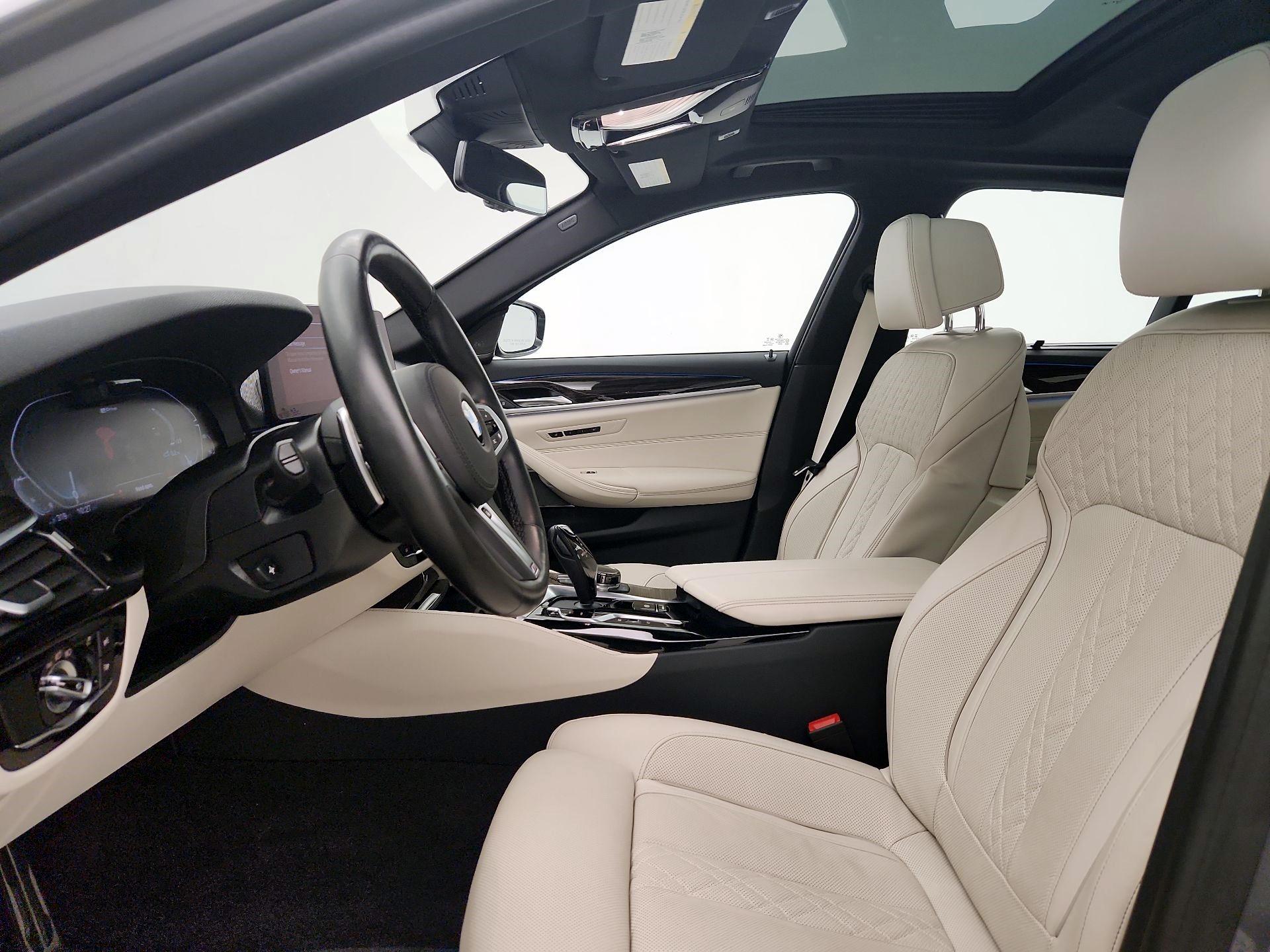 Thumbnail: 2021 BMW 5 Series - 11