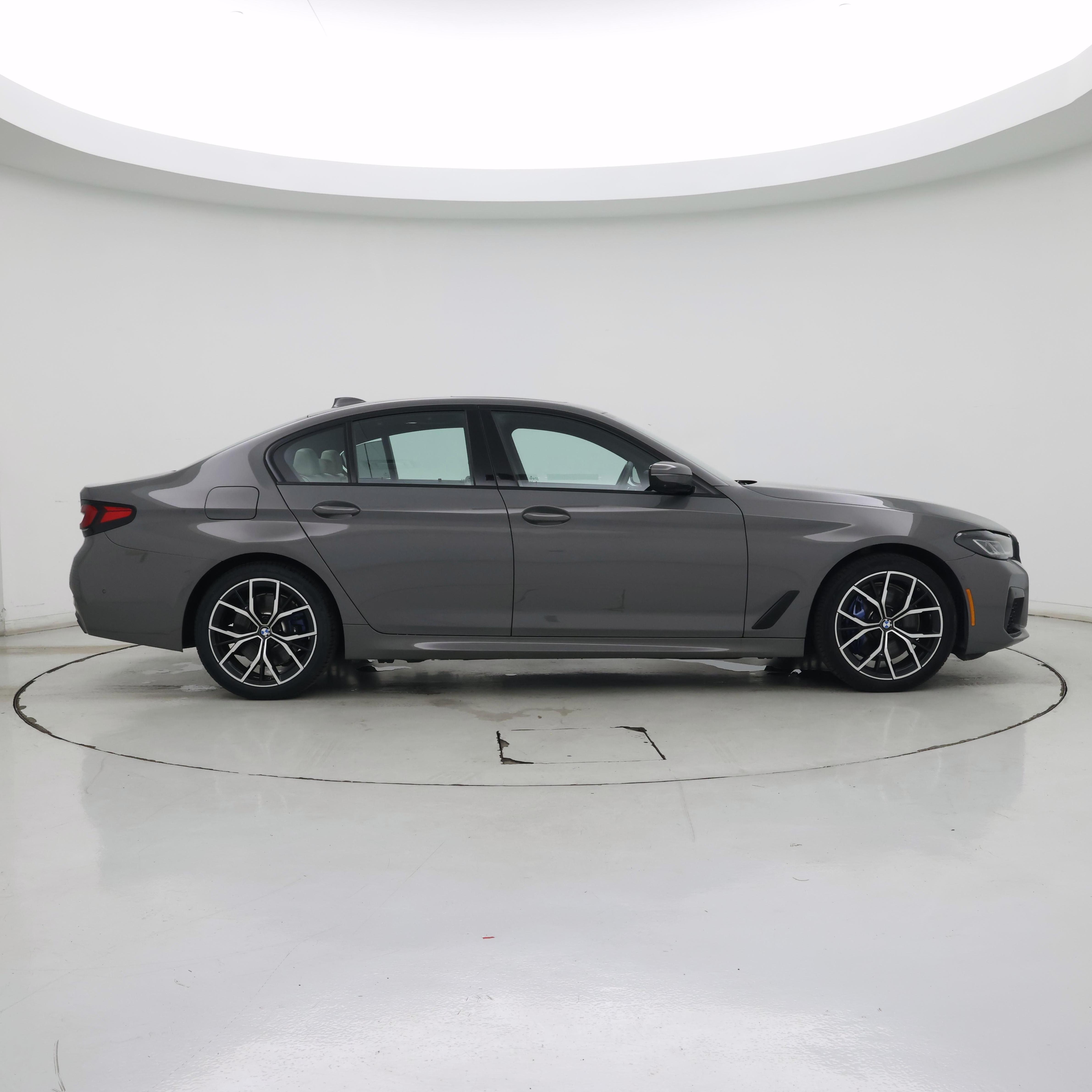 Thumbnail: 2021 BMW 5 Series - 7