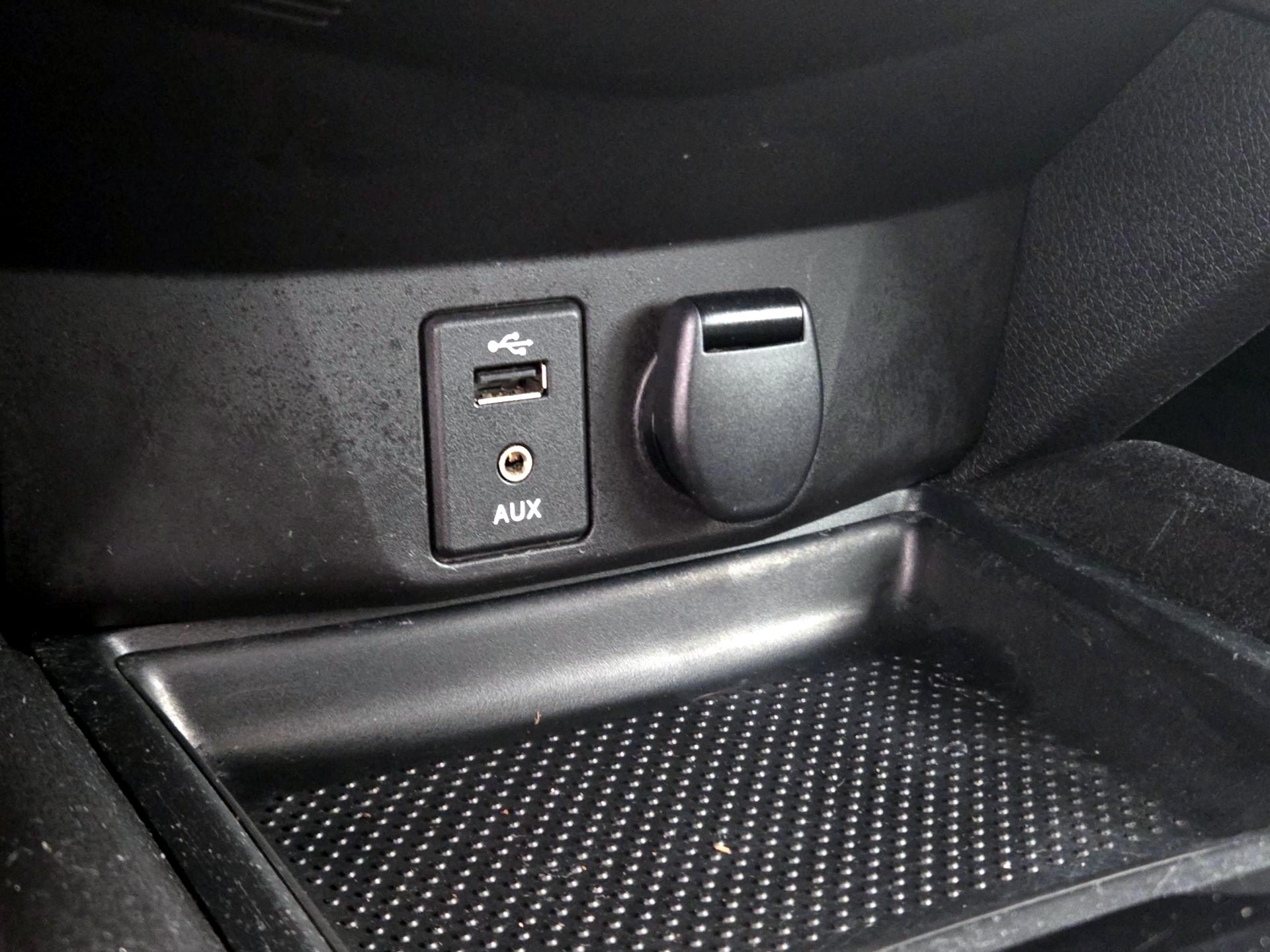 Thumbnail: 2016 Nissan Rogue - 19