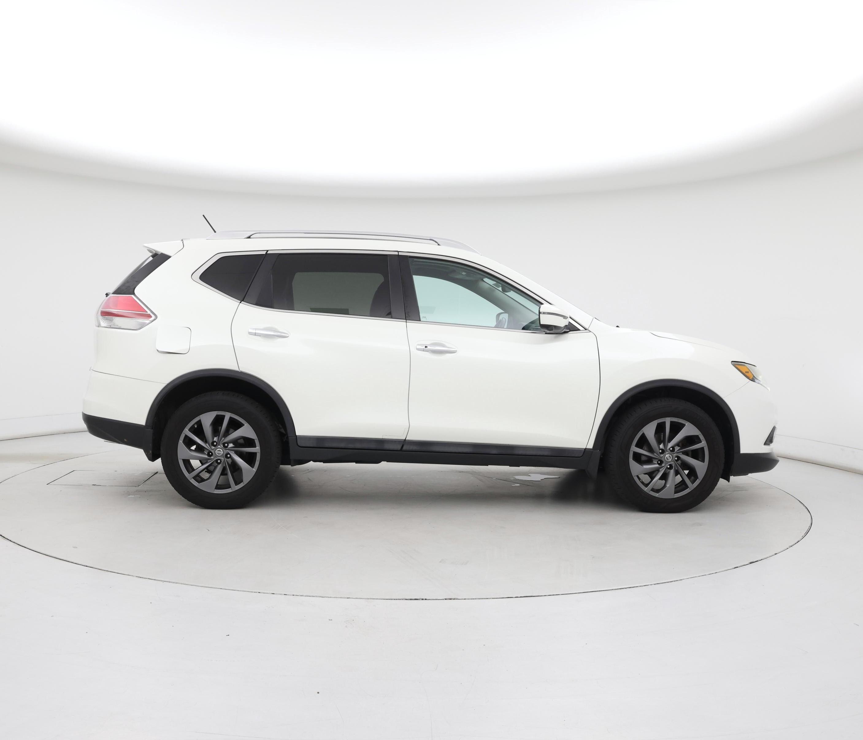 Thumbnail: 2016 Nissan Rogue - 7