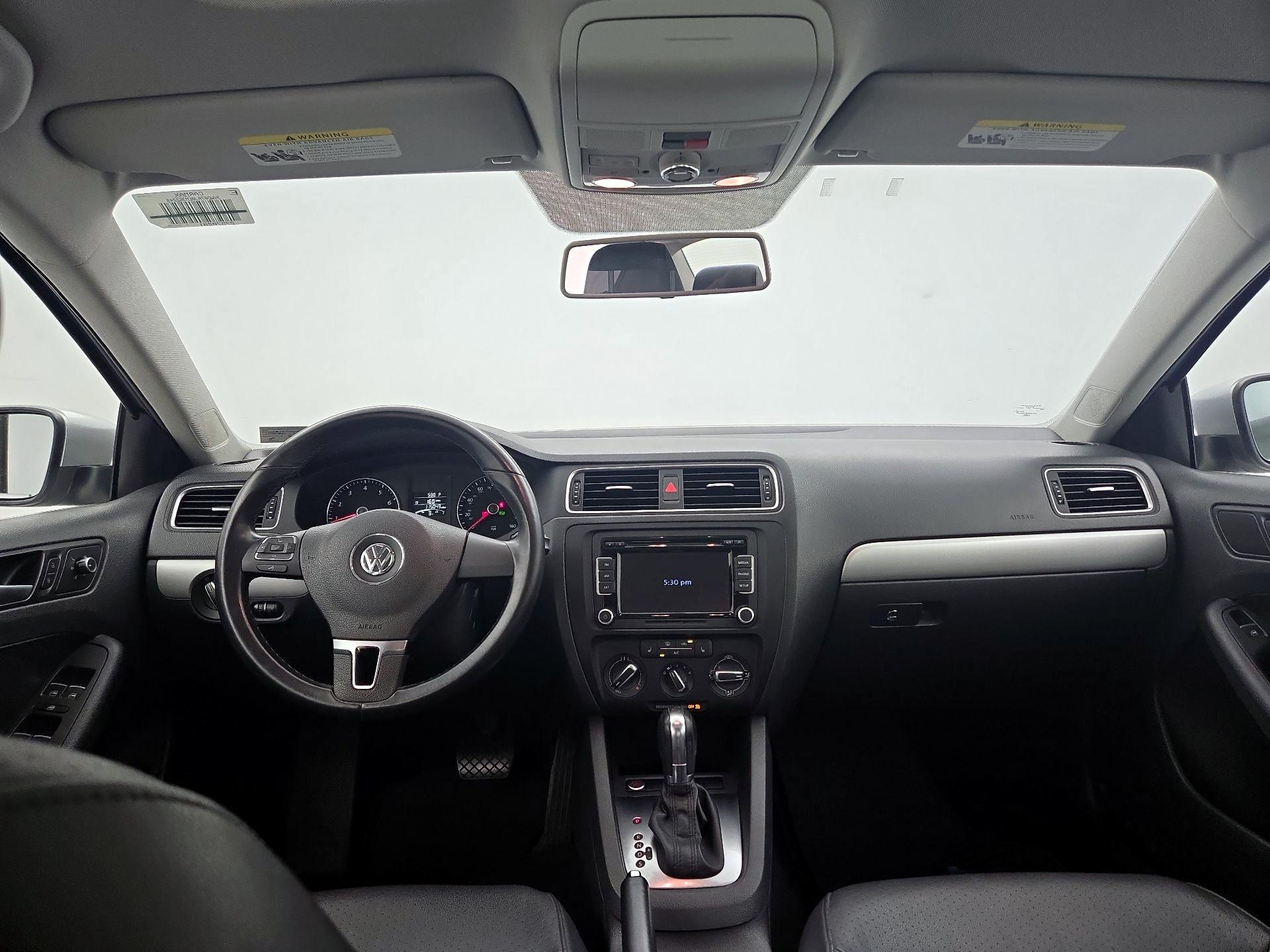 Thumbnail: 2014 Volkswagen Jetta - 9