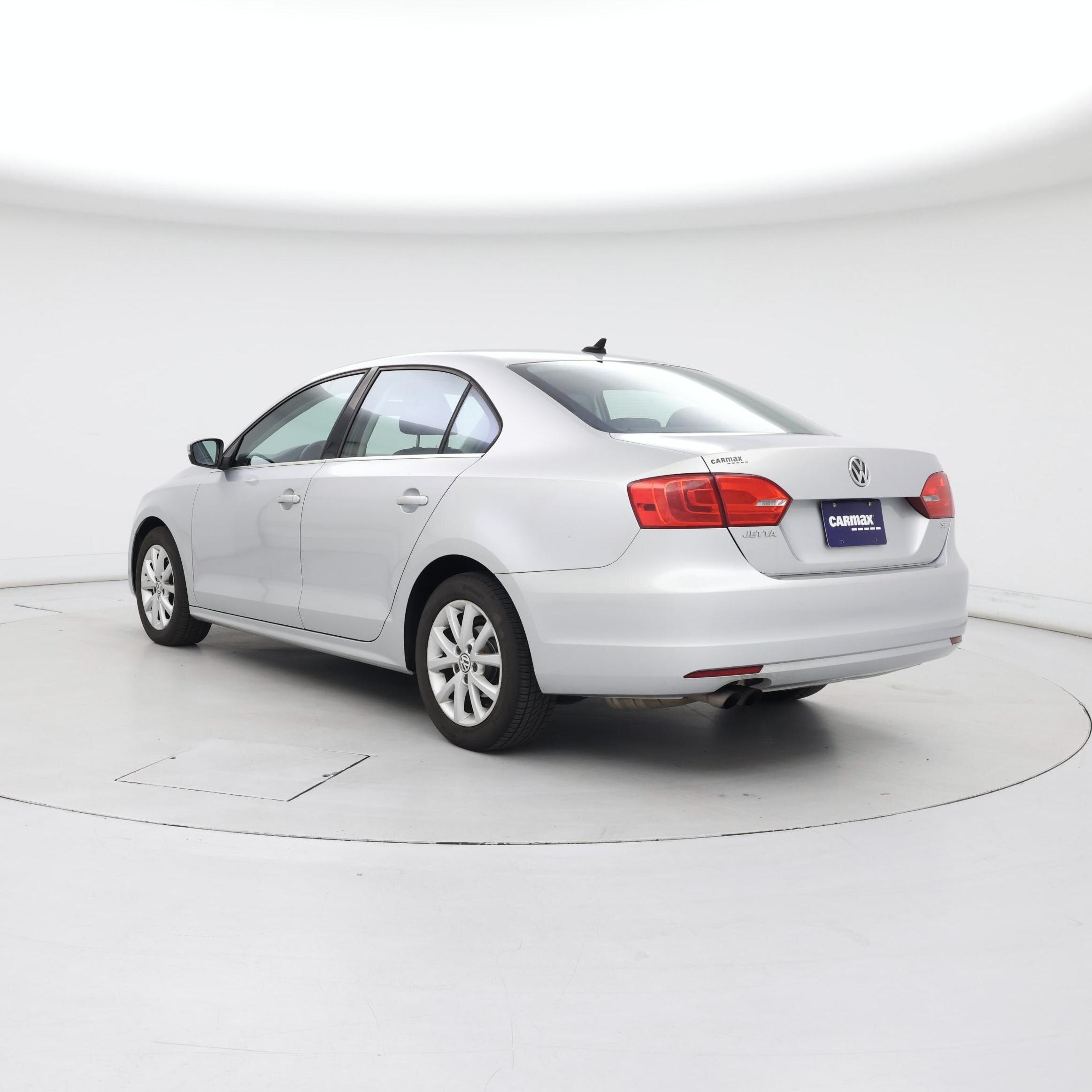 Thumbnail: 2014 Volkswagen Jetta - 2