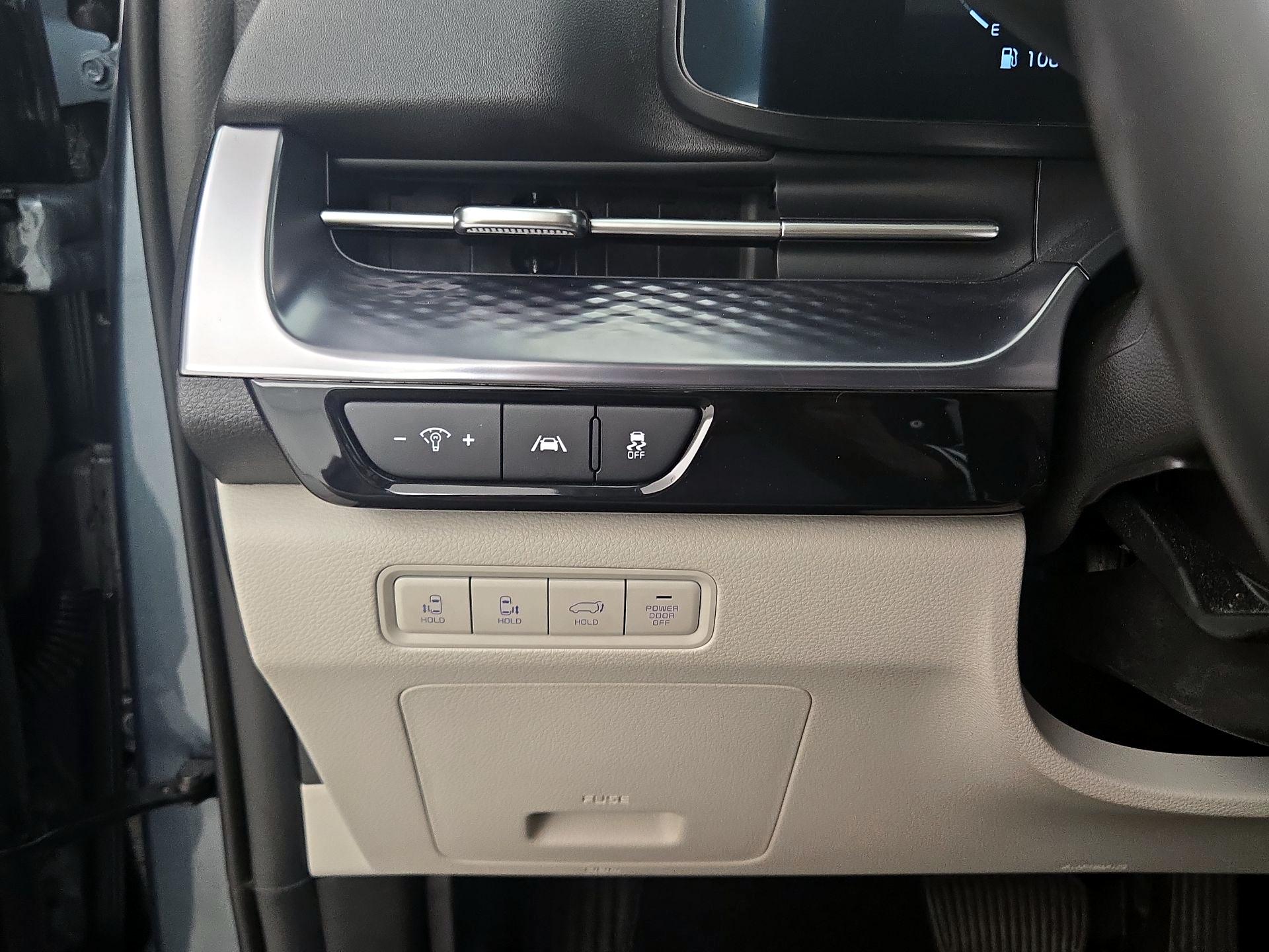Thumbnail: 2024 Kia Carnival - 13