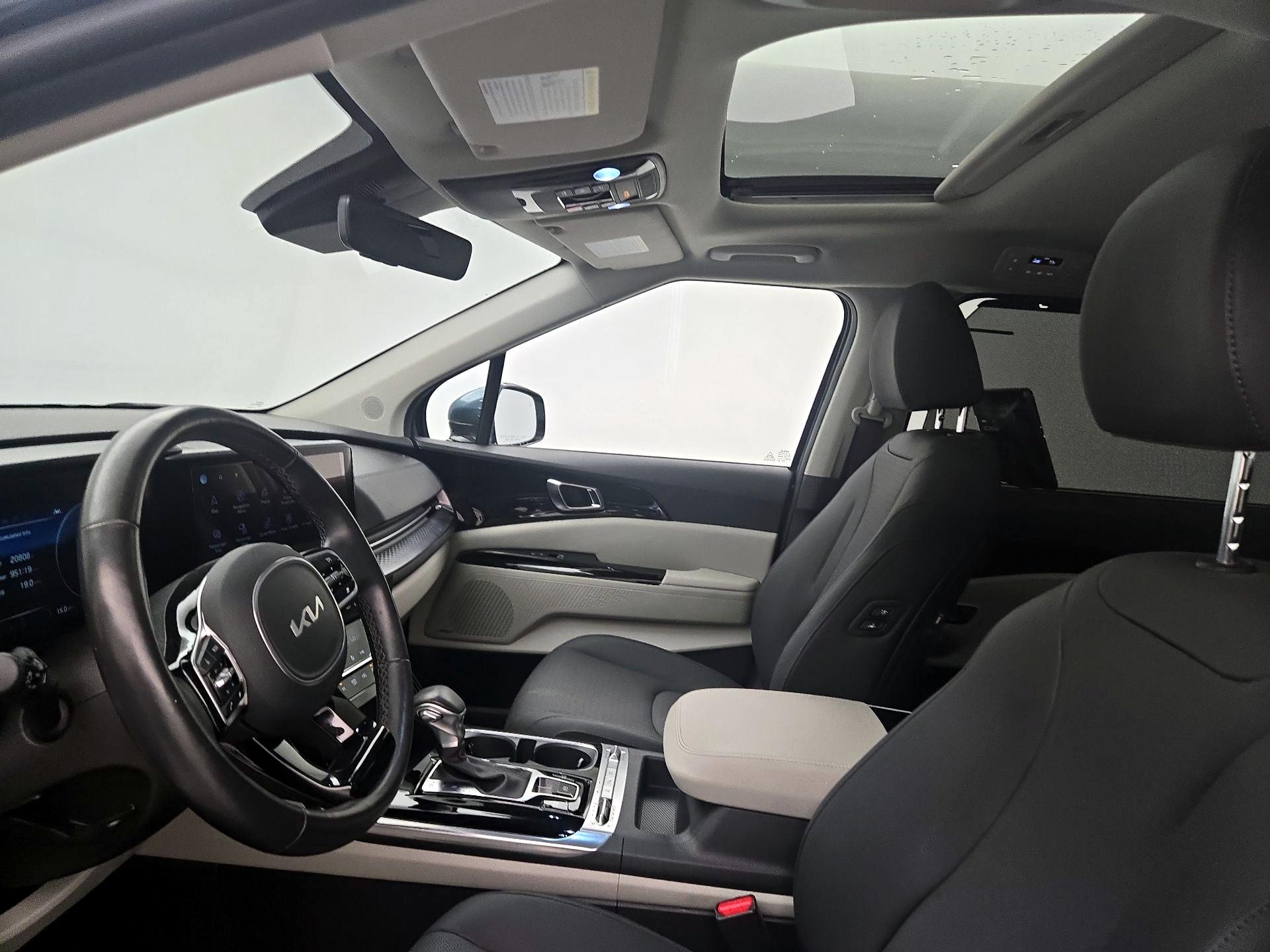 Thumbnail: 2024 Kia Carnival - 20