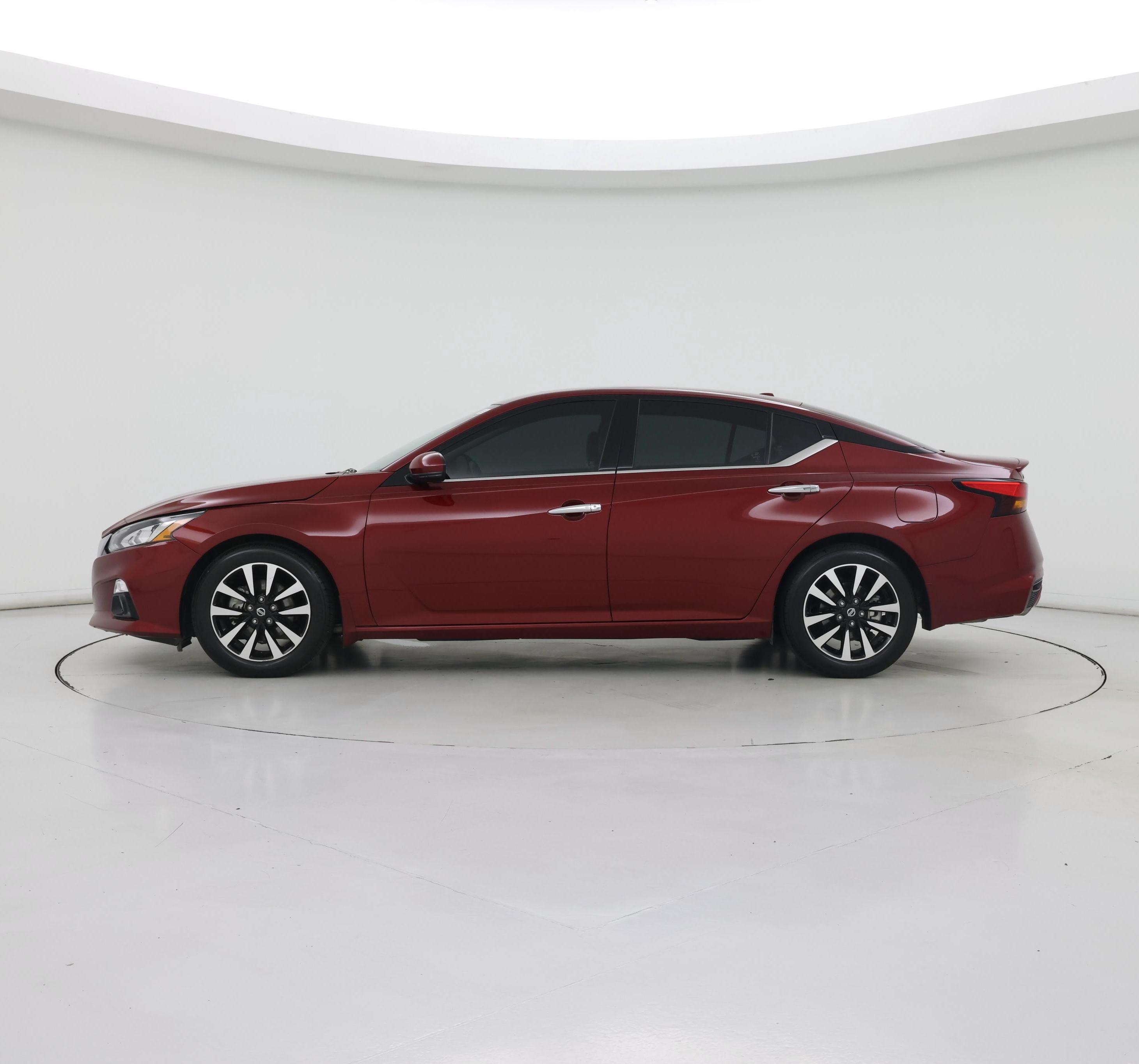 Thumbnail: 2022 Nissan Altima - 3