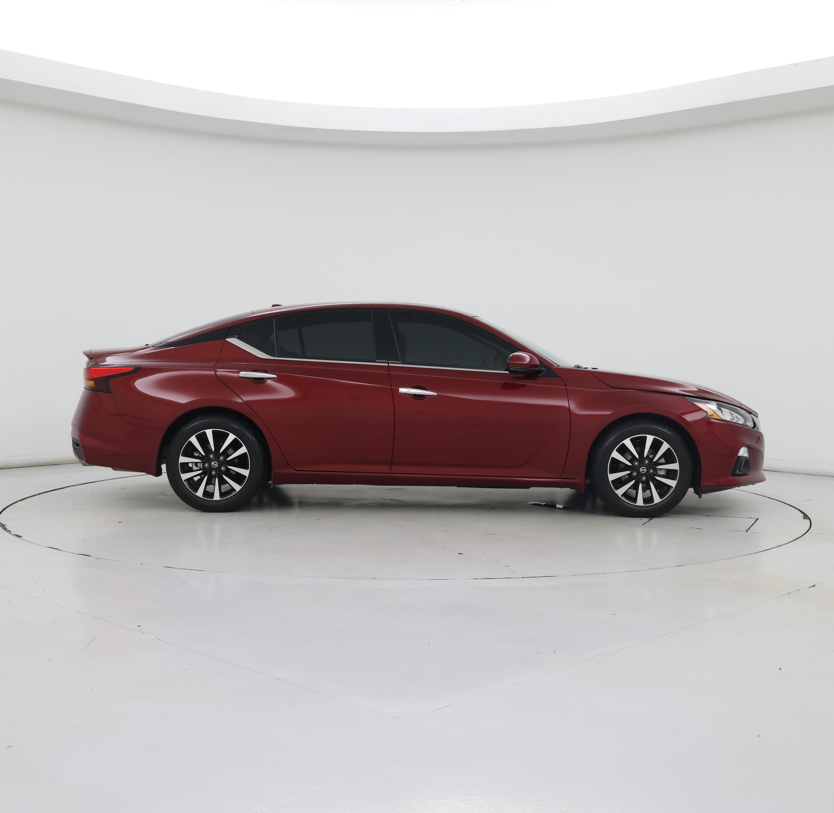 Thumbnail: 2022 Nissan Altima - 7