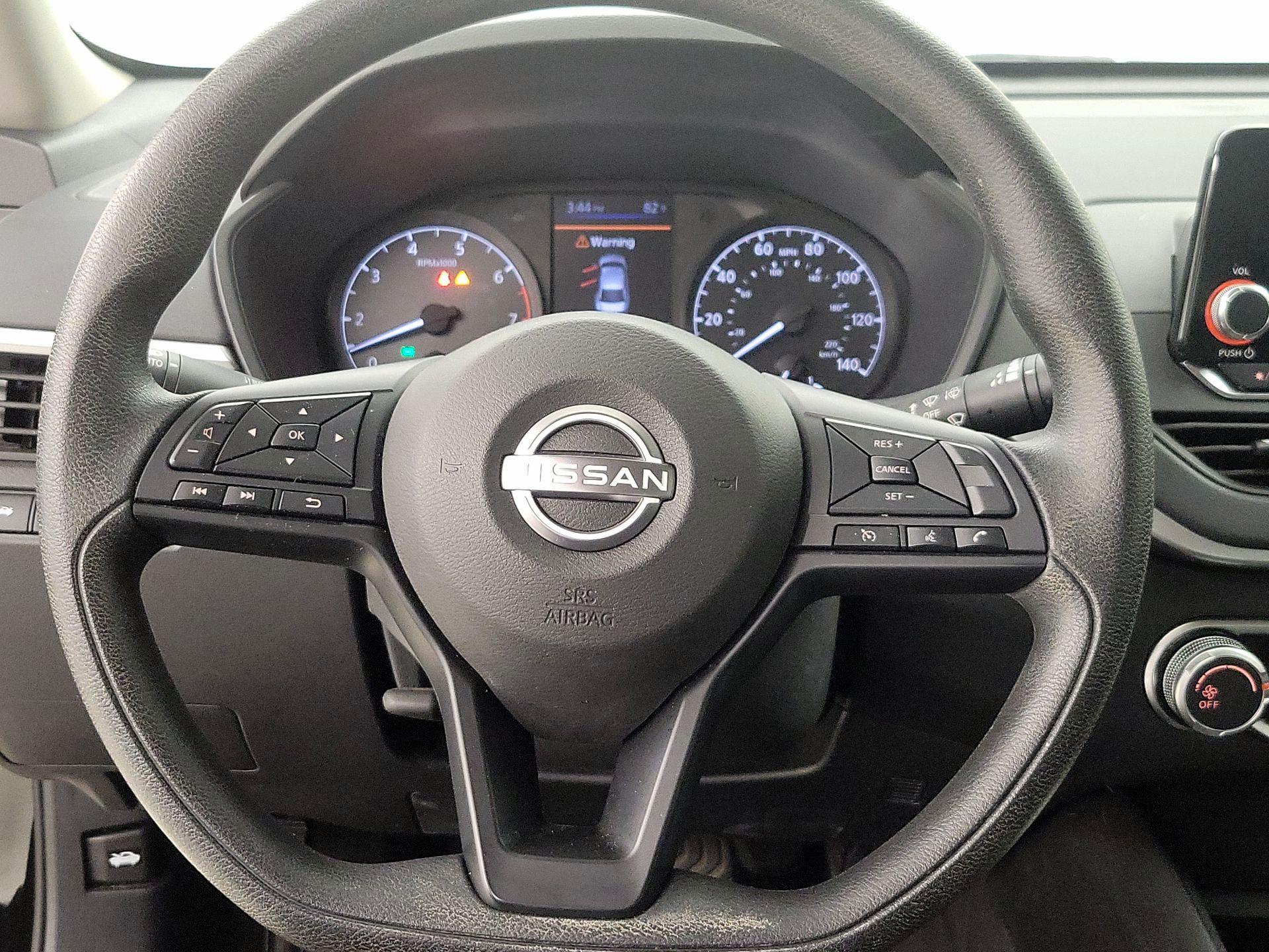 Thumbnail: 2023 Nissan Altima - 10