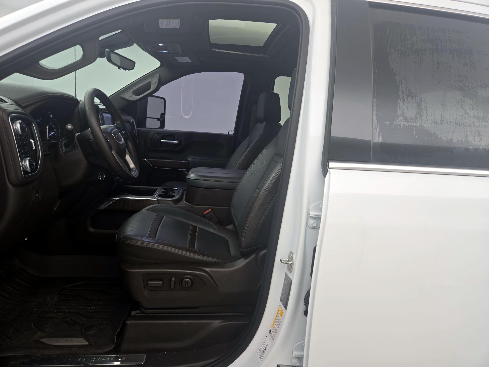 Thumbnail: 2023 GMC Sierra 2500 - 11