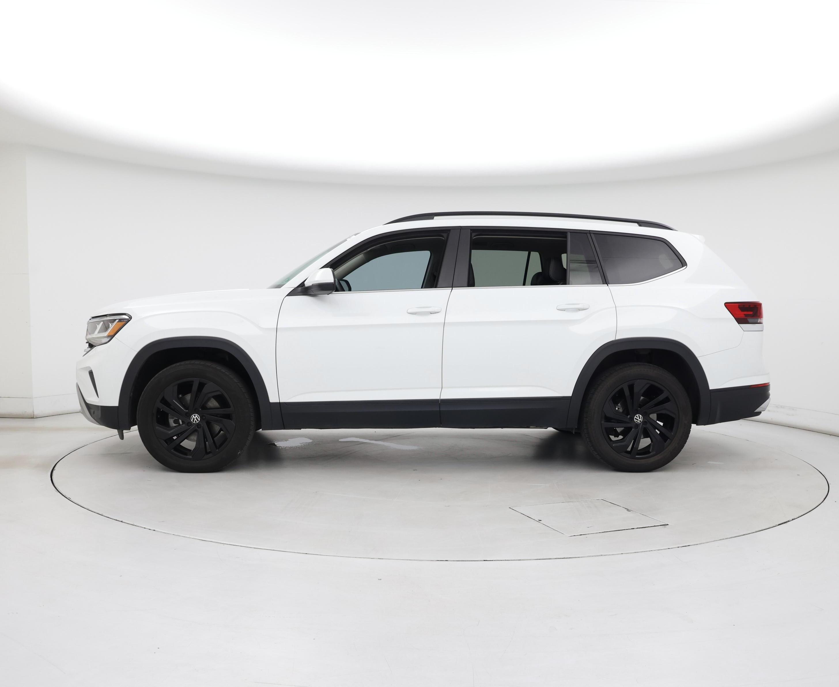 Thumbnail: 2022 Volkswagen Atlas - 3