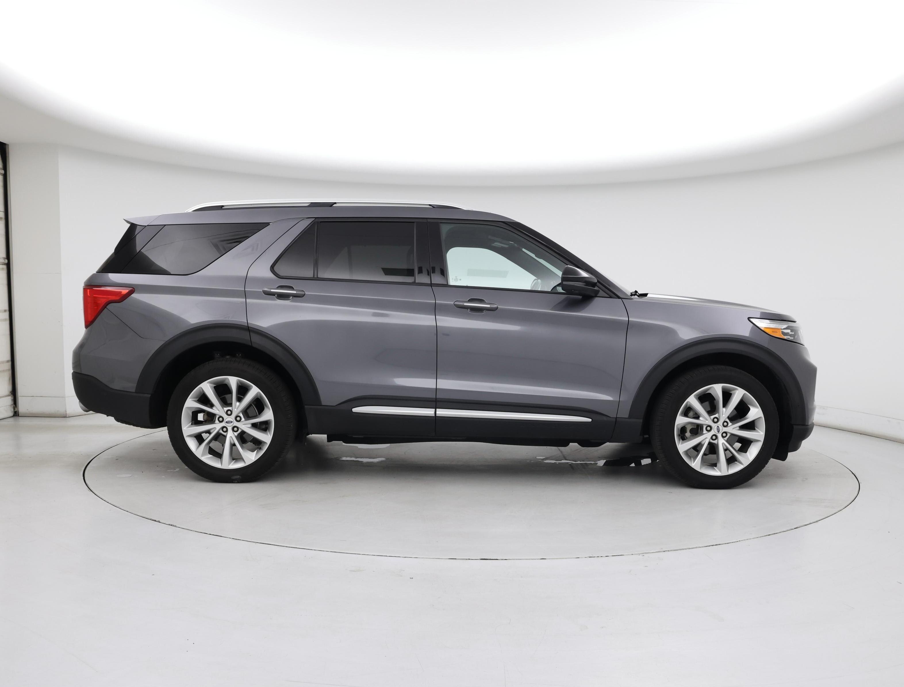 Thumbnail: 2022 Ford Explorer - 7