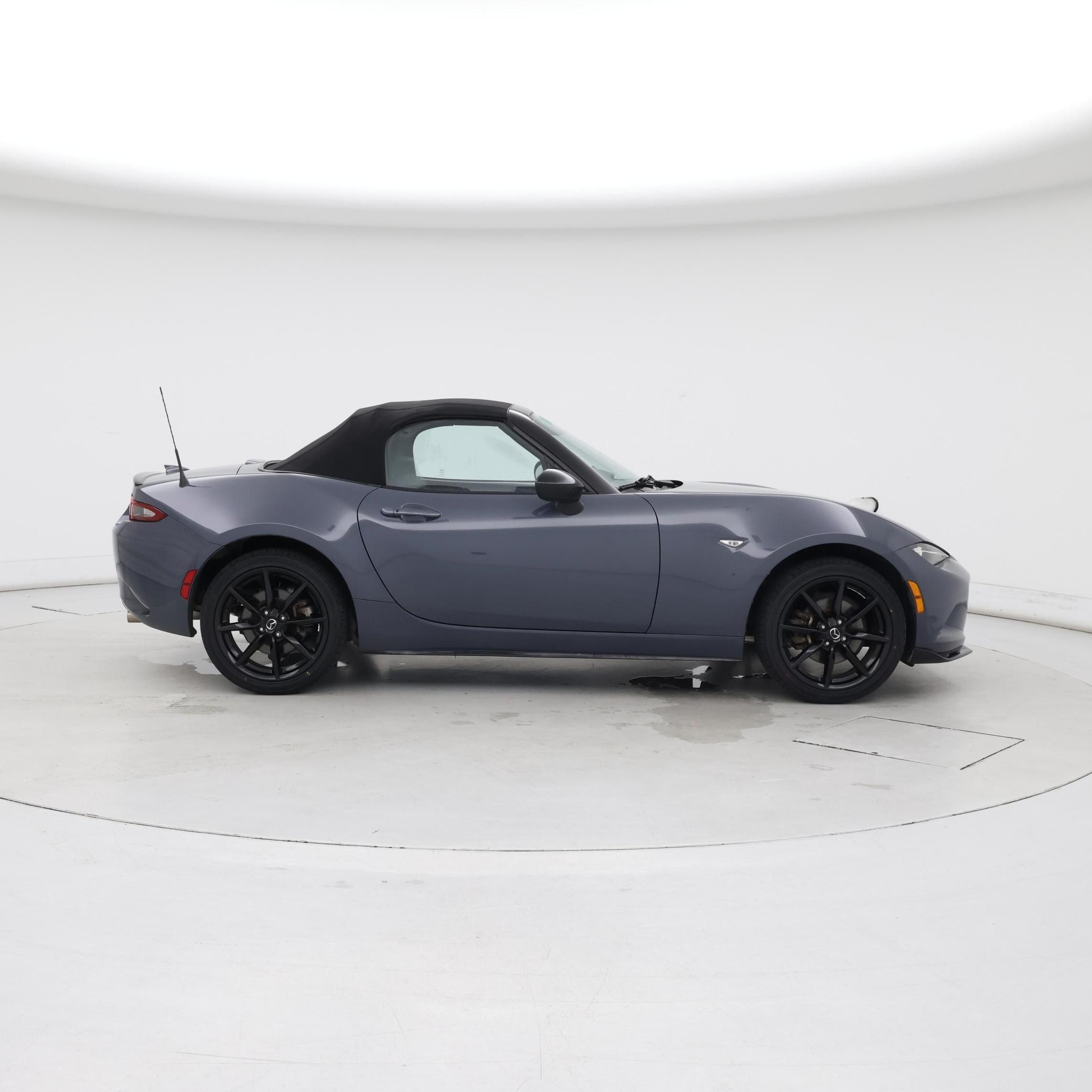Thumbnail: 2021 Mazda MX-5 Miata - 7