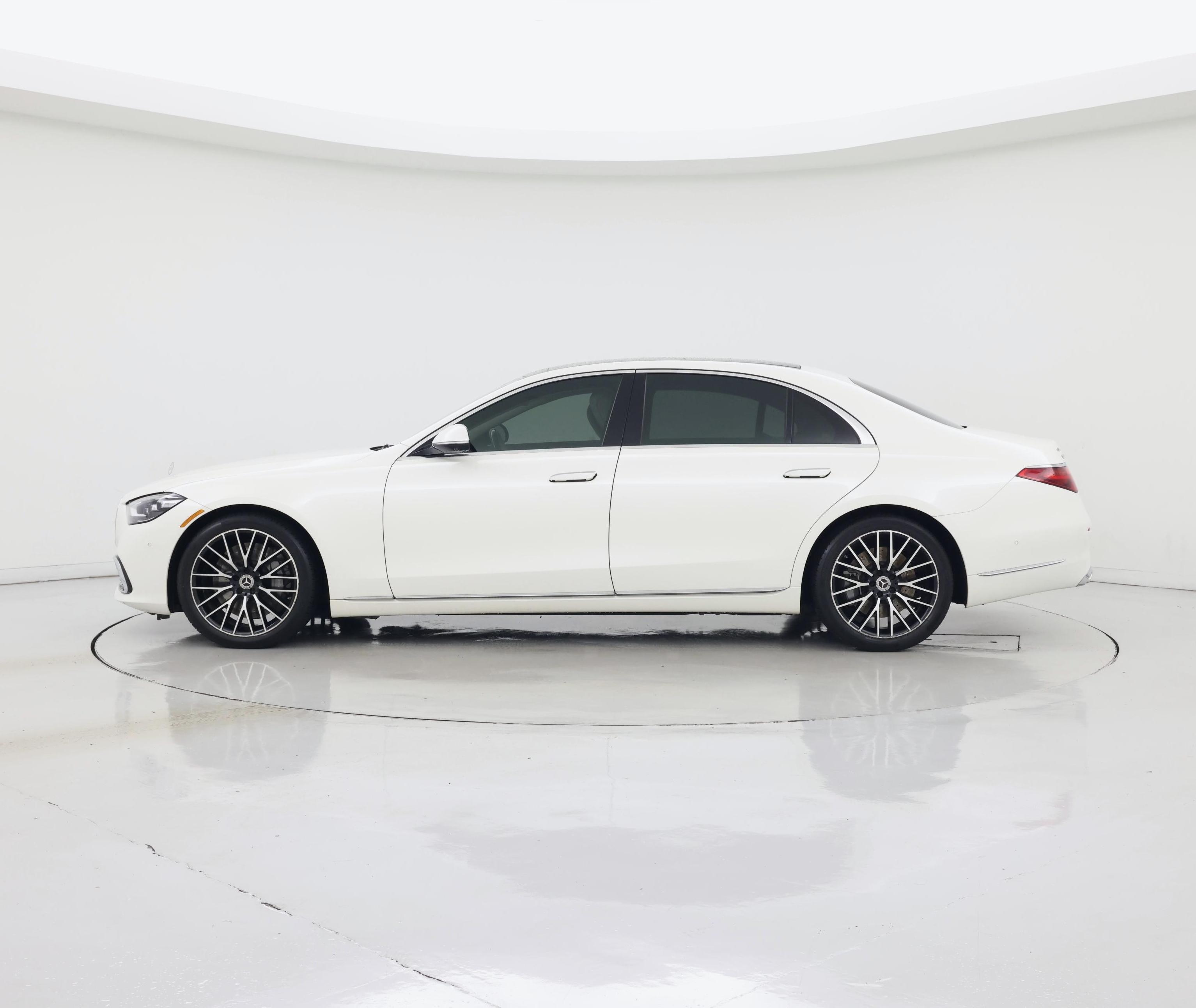 Thumbnail: 2021 Mercedes-Benz S-Class - 3