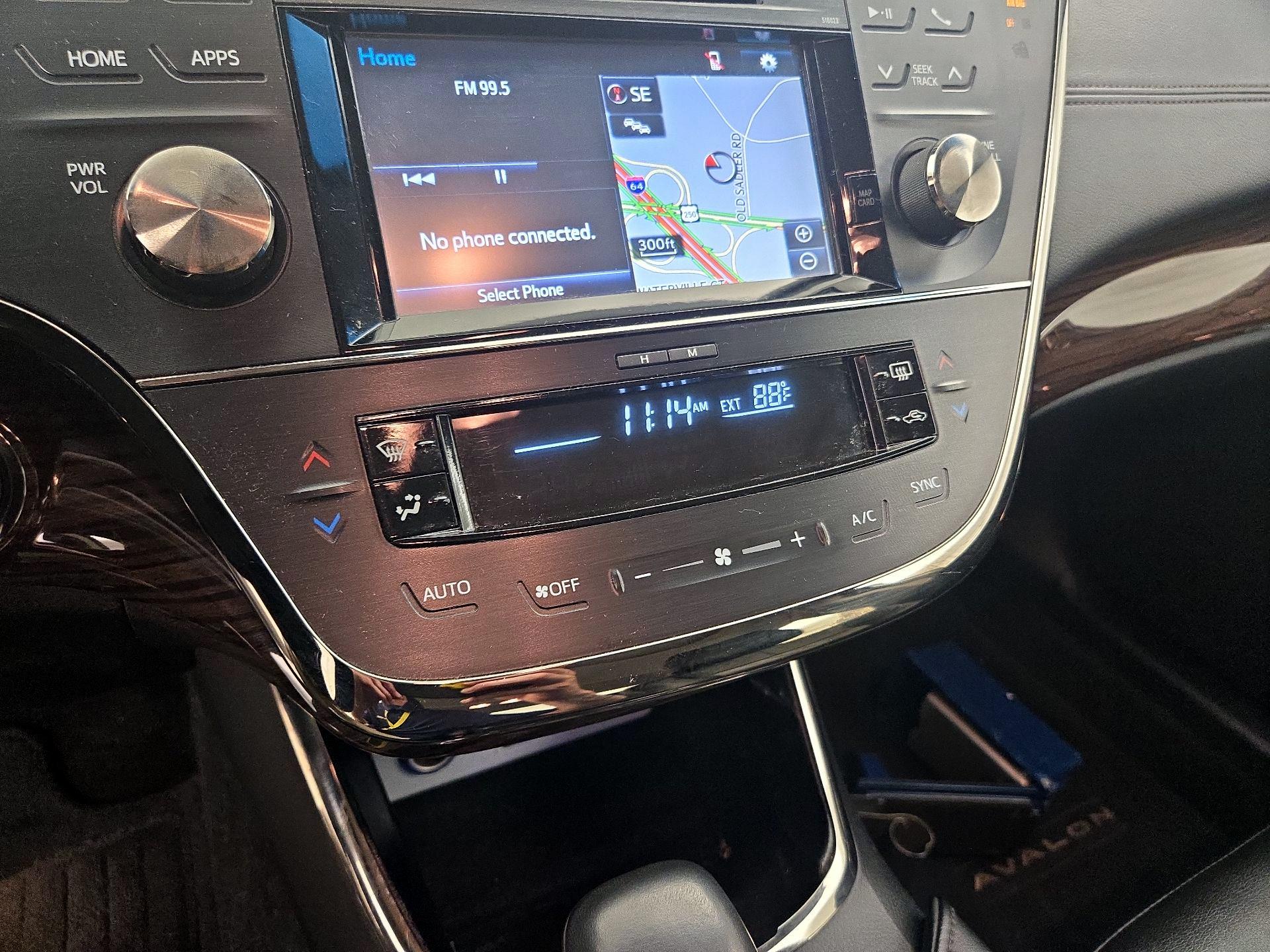 Thumbnail: 2015 Toyota Avalon - 17