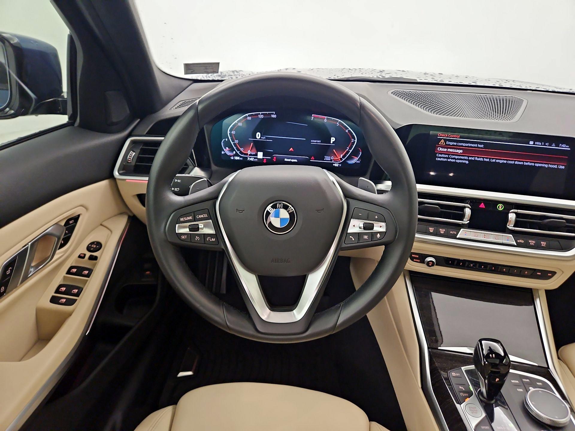 Thumbnail: 2022 BMW 3 Series - 10