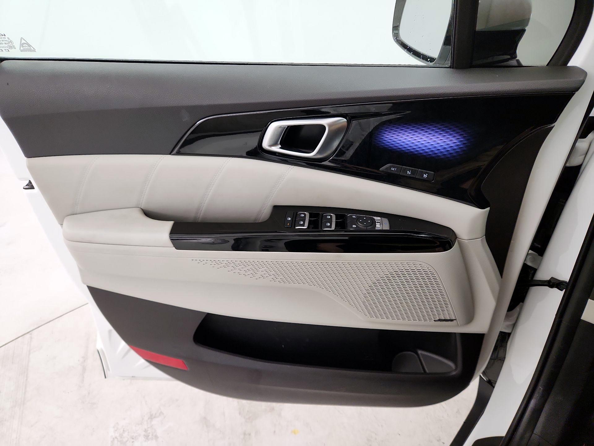 Thumbnail: 2024 Kia Carnival - 12