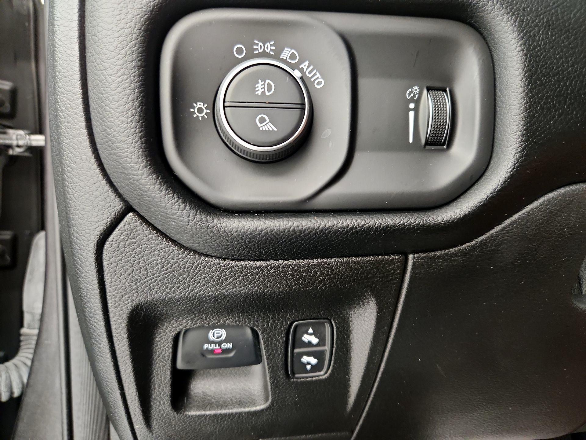 Thumbnail: 2021 RAM 1500 - 13
