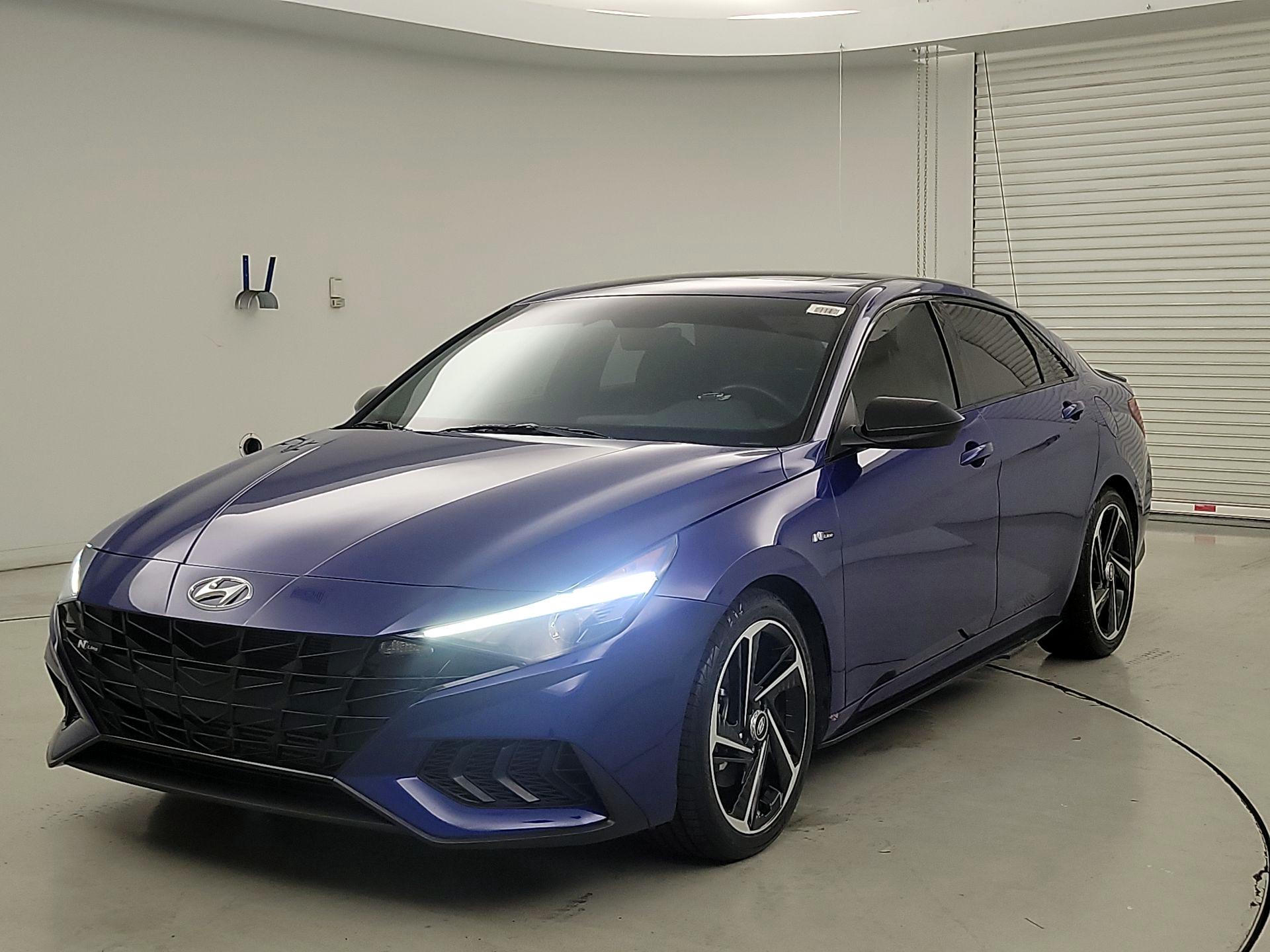 Thumbnail: 2023 Hyundai Elantra - 3