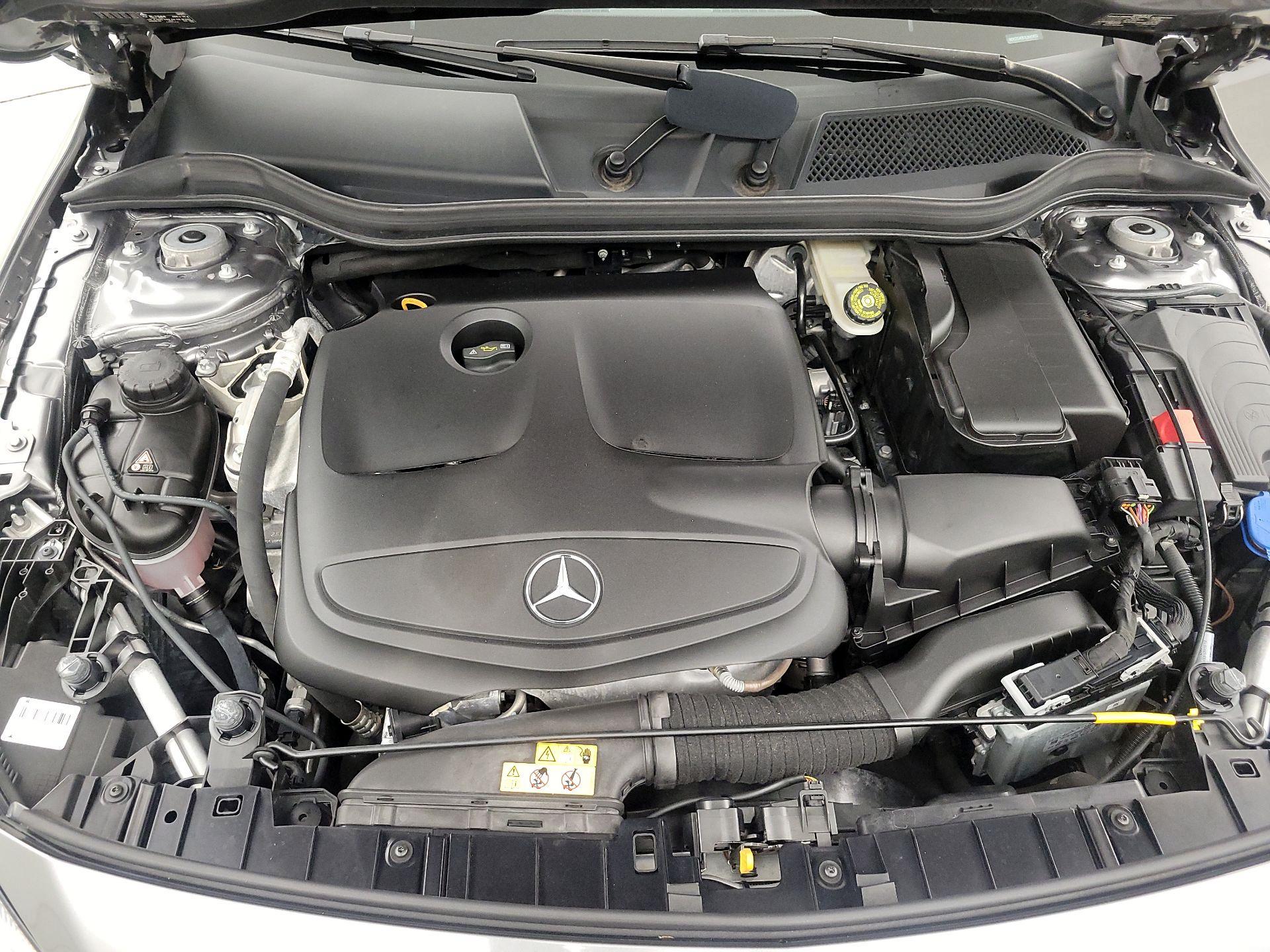 Thumbnail: 2020 Mercedes-Benz GLA - 19