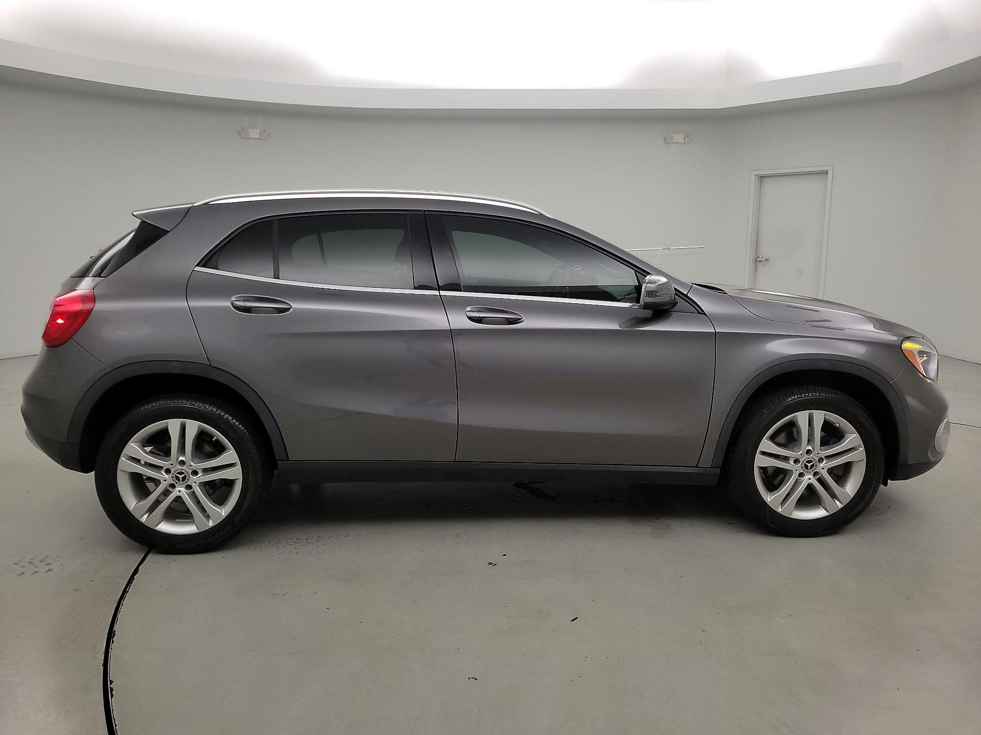 Thumbnail: 2020 Mercedes-Benz GLA - 4