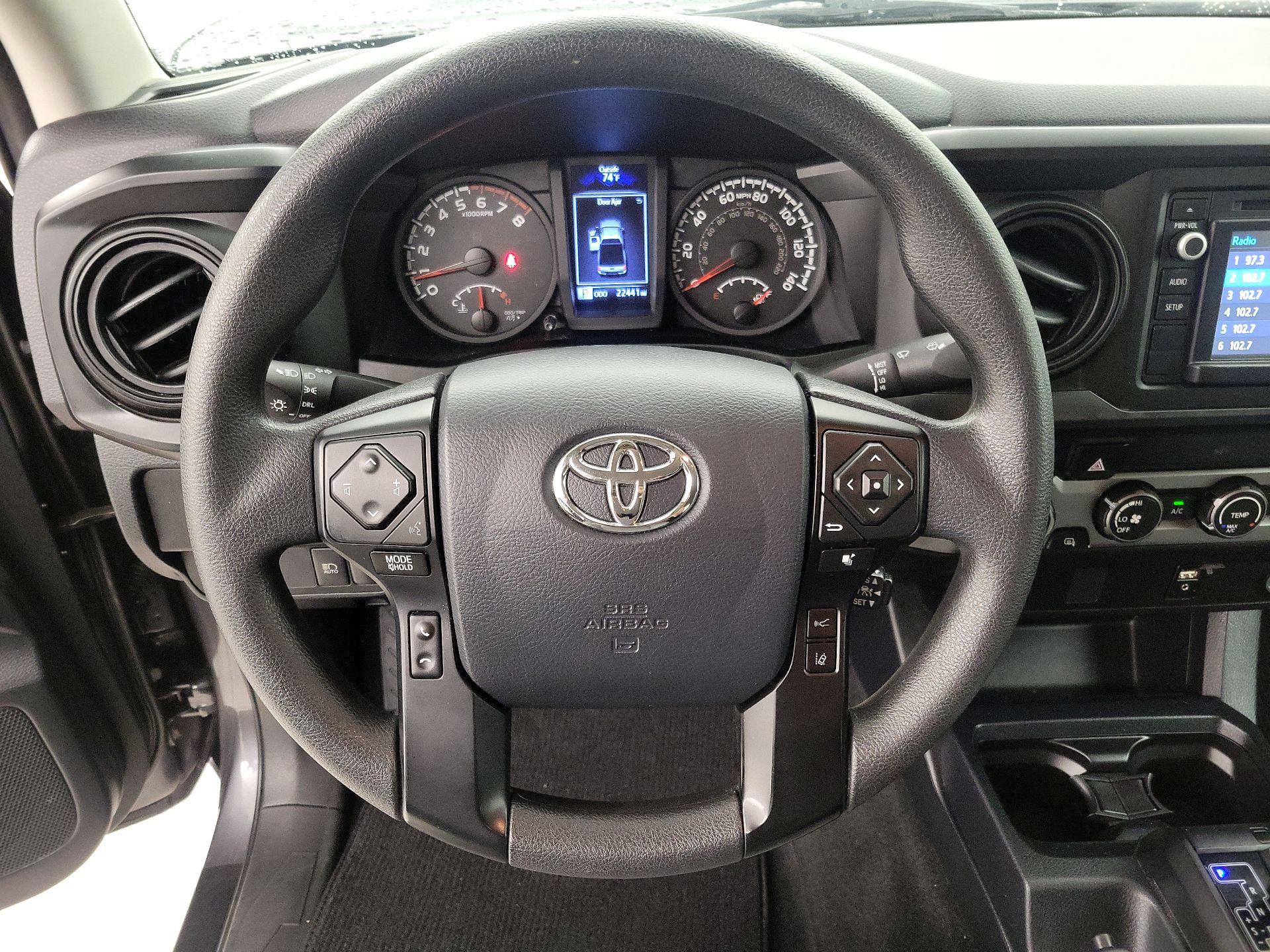 Thumbnail: 2019 Toyota Tacoma - 10