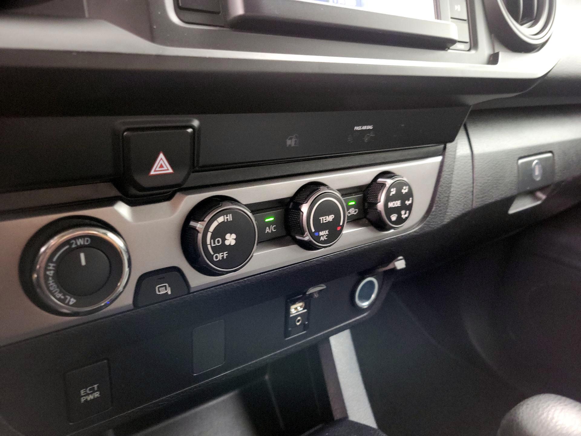 Thumbnail: 2019 Toyota Tacoma - 16