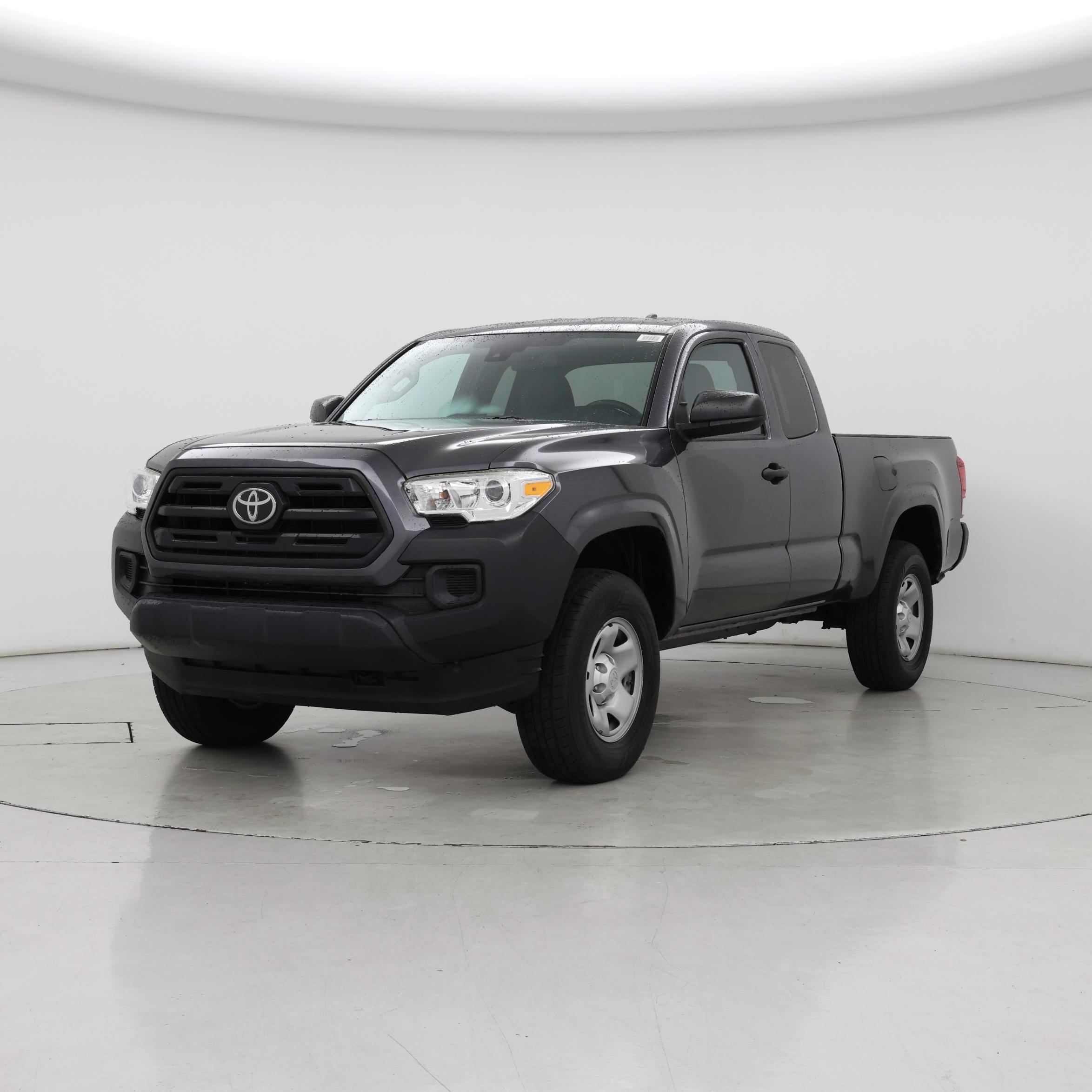 Thumbnail: 2019 Toyota Tacoma - 4