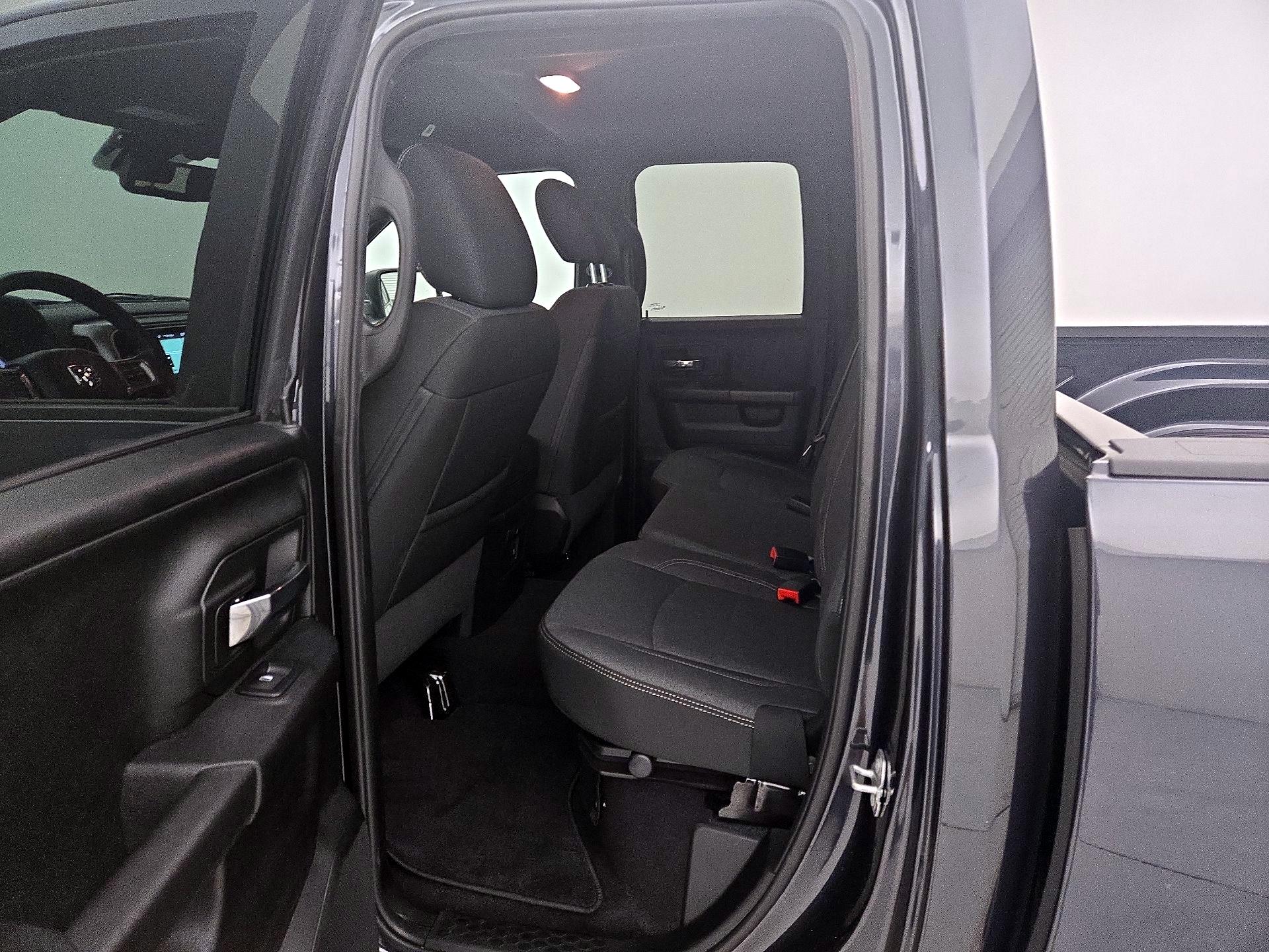 Thumbnail: 2021 RAM 1500 Classic - 20