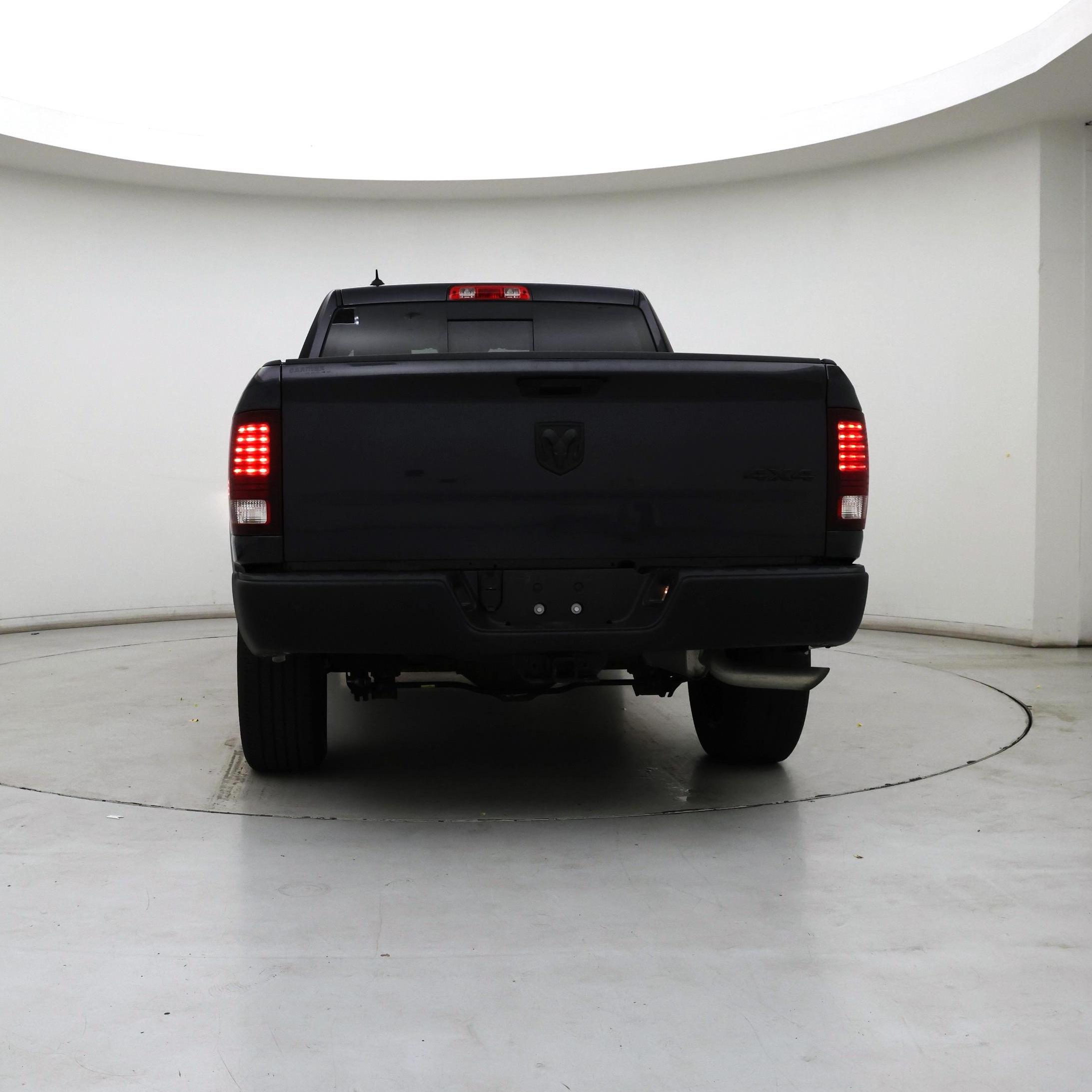 Thumbnail: 2021 RAM 1500 Classic - 6