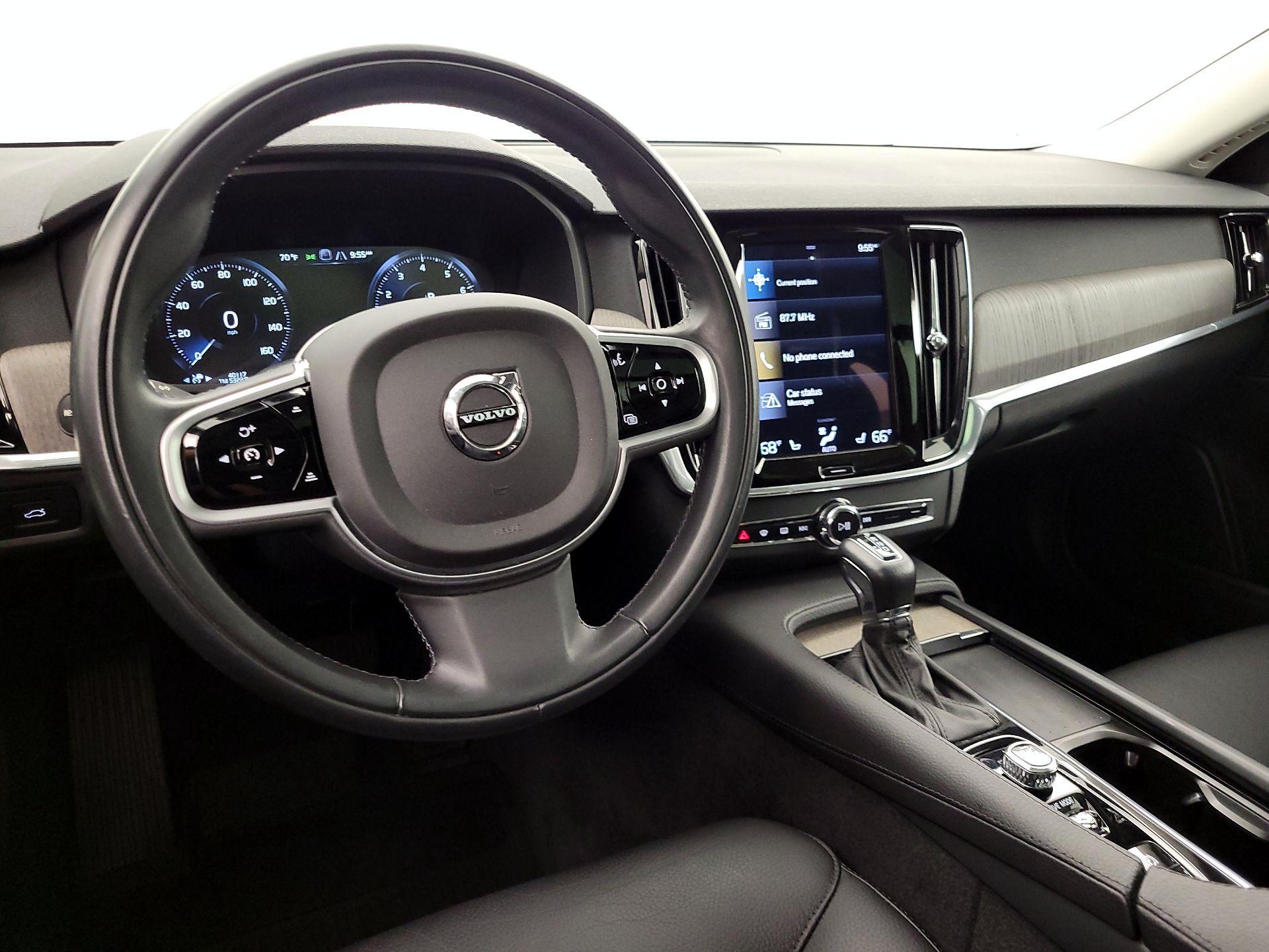 Thumbnail: 2021 Volvo S90 - 9
