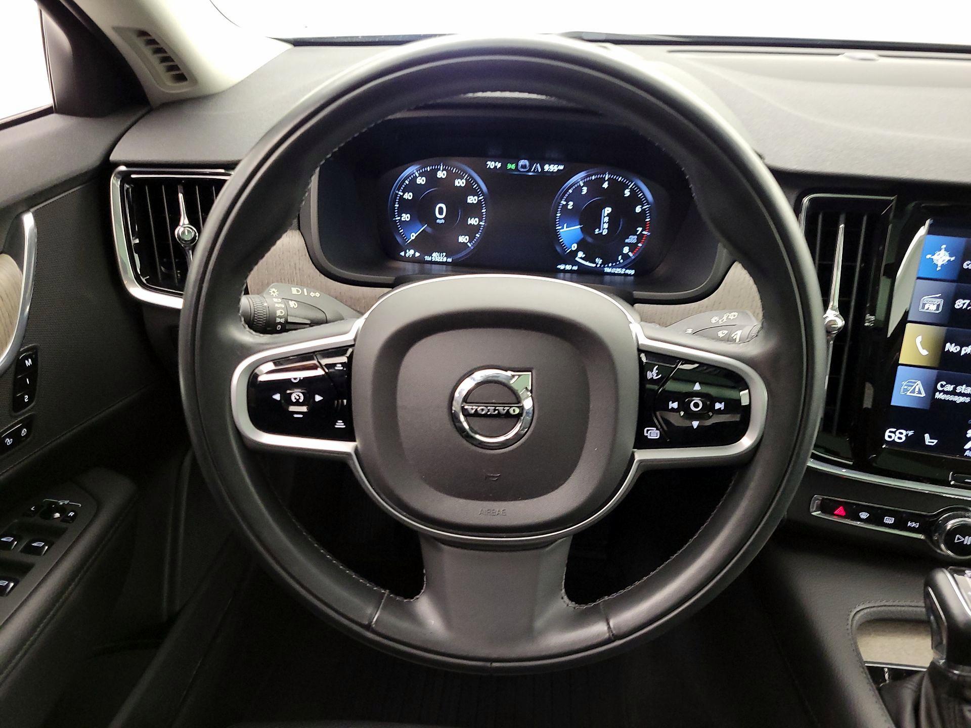 Thumbnail: 2021 Volvo S90 - 10