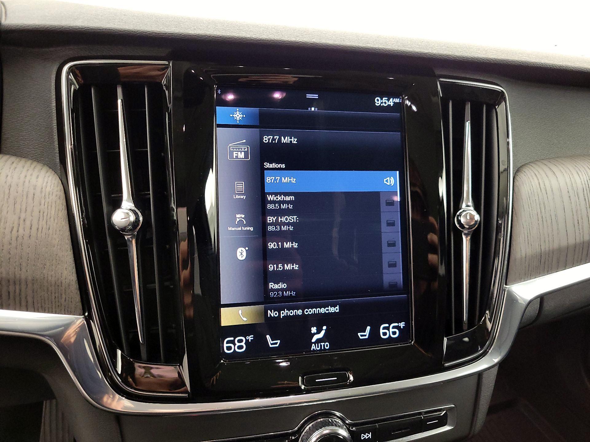 Thumbnail: 2021 Volvo S90 - 16