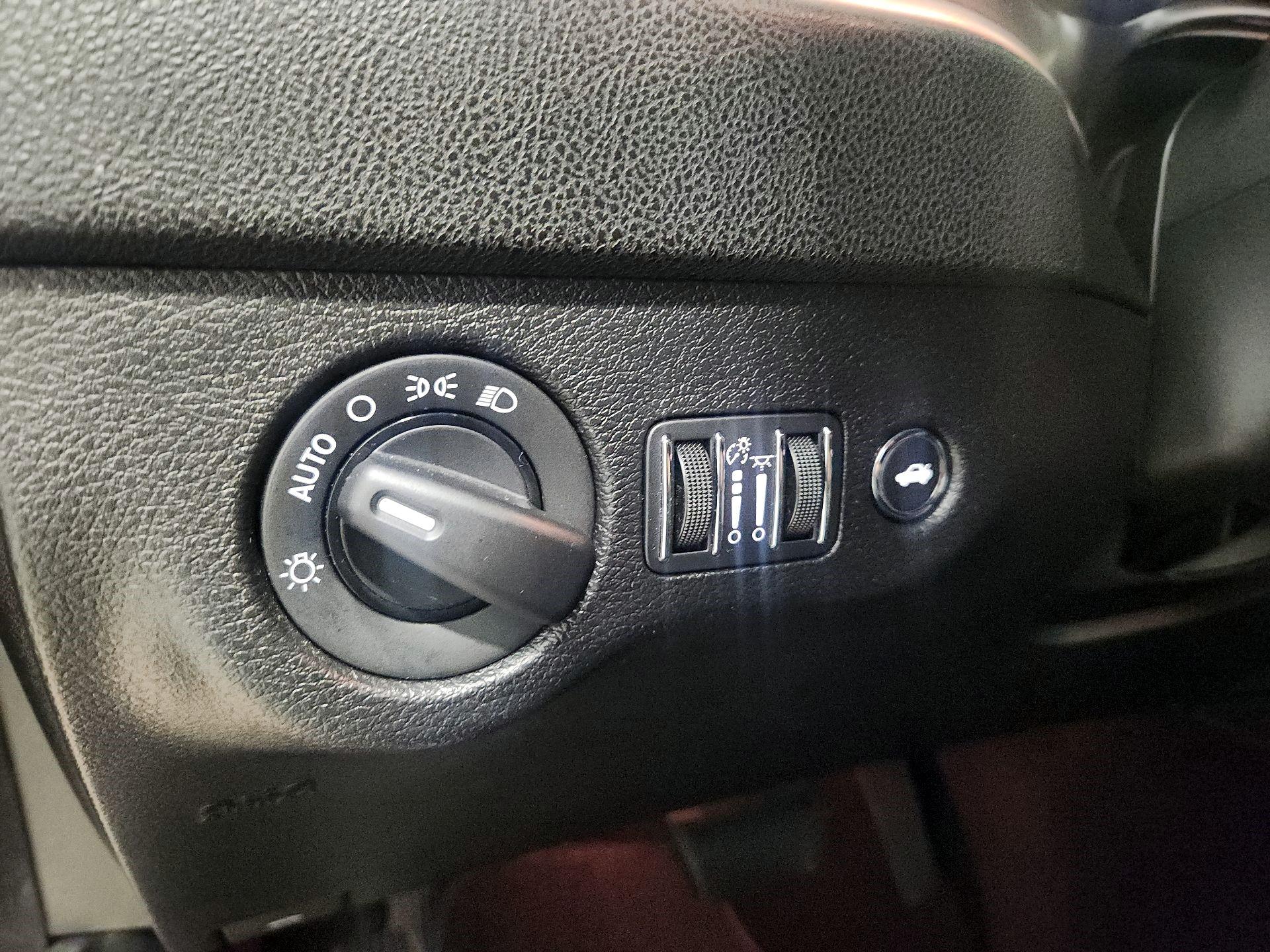 Thumbnail: 2021 Dodge Charger - 13