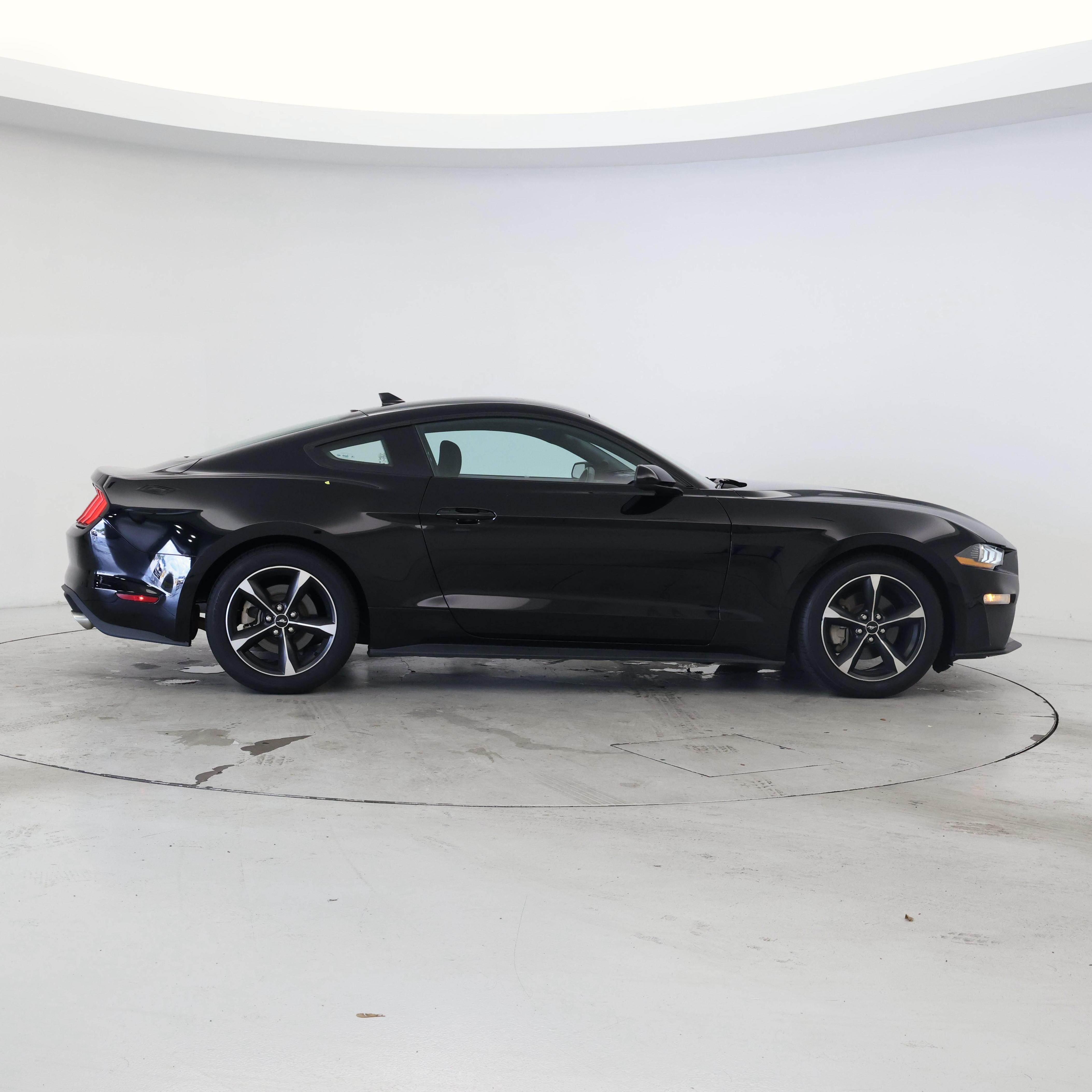 Thumbnail: 2022 Ford Mustang - 7